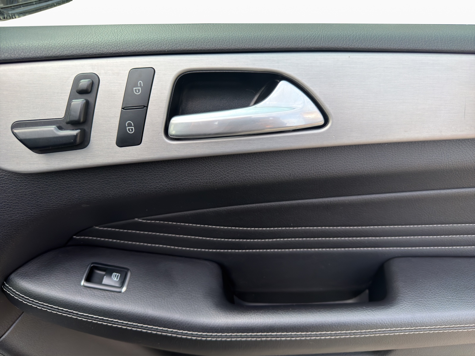 MERCEDES-BENZ ML 350 BlueTEC Executive 4Matic 7G-Tronic-image-16