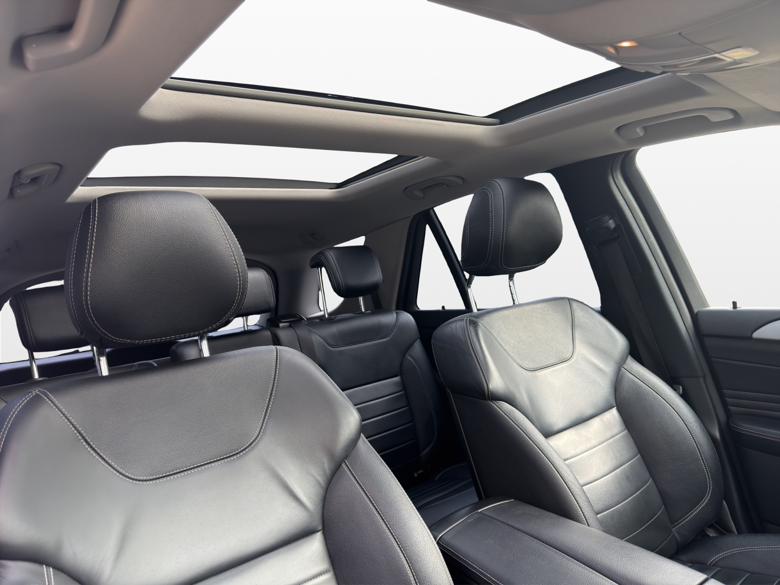 MERCEDES-BENZ ML 350 BlueTEC Executive 4Matic 7G-Tronic-image-15