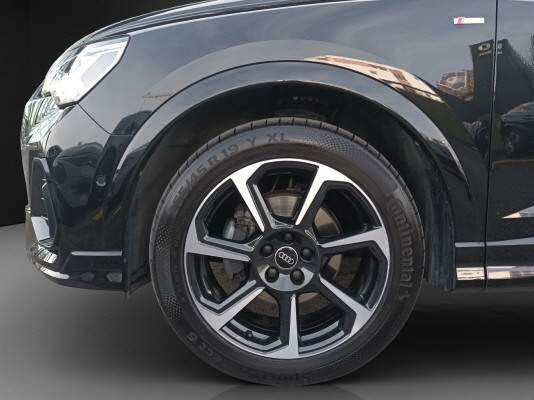 AUDI Q3 SB 35 TFSI S line Attr-image-5