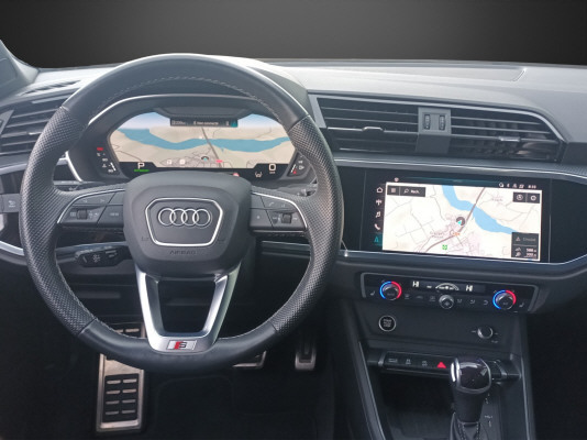 AUDI Q3 SB 35 TFSI S line Attr-image-8