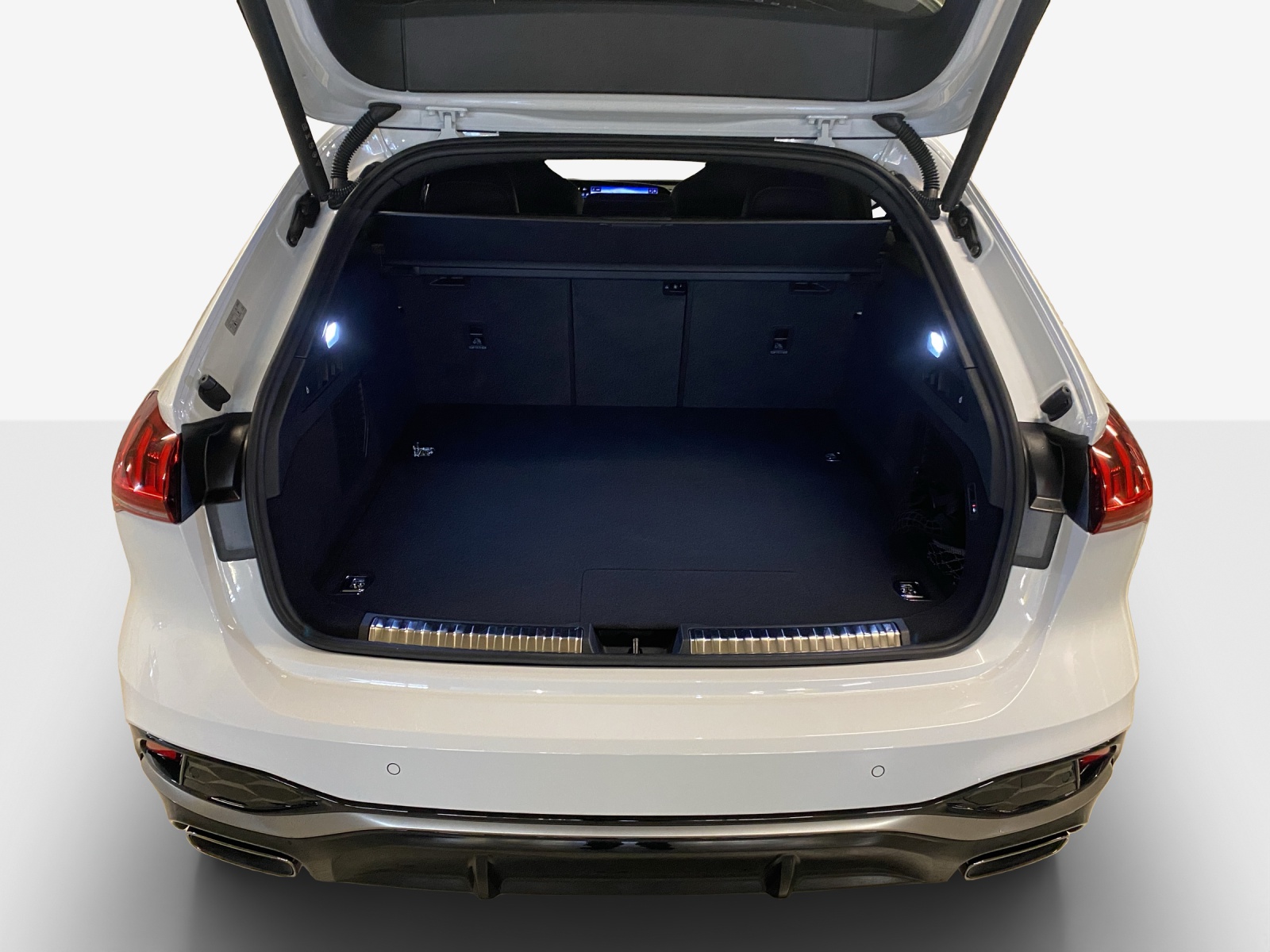 AUDI 367 PS Hybrid 4x4-image-12