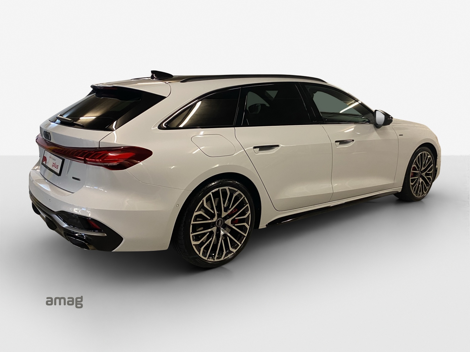 AUDI 367 PS Hybrid 4x4-image-4