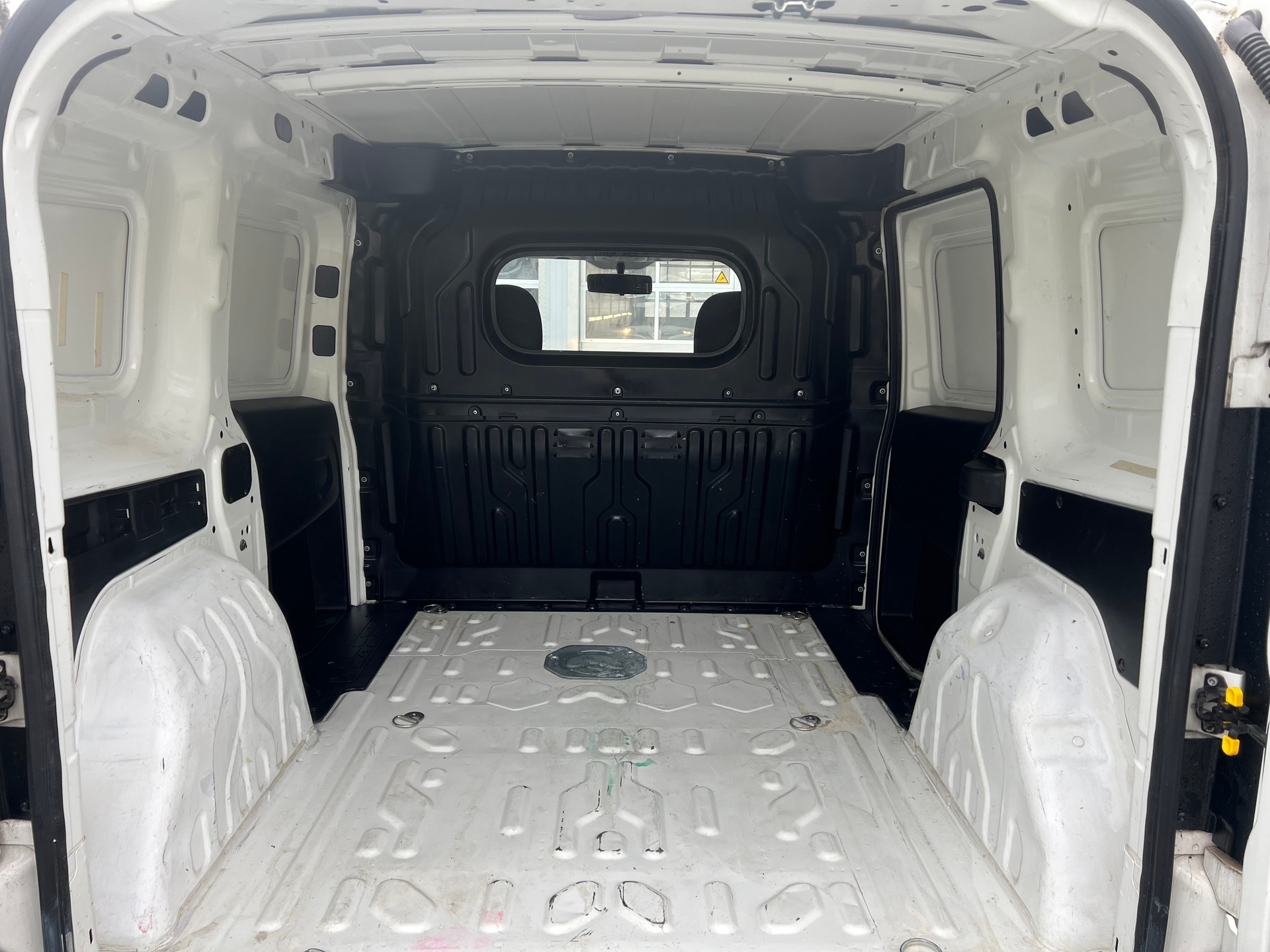 OPEL Combo 1.4i 2.4 L2H1-image-5