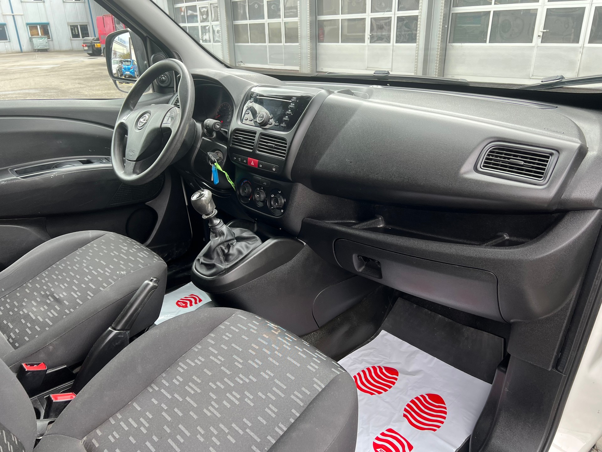 OPEL Combo 1.4i 2.4 L2H1-image-6