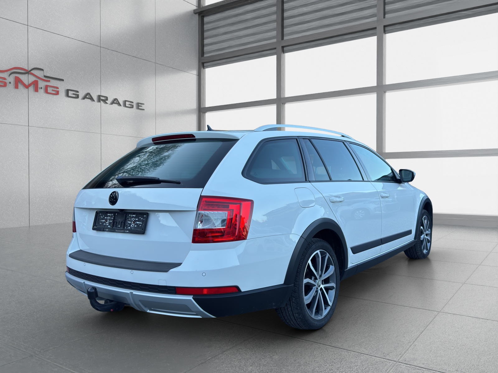 SKODA Octavia Combi 2.0 TDI Scout 4x4 DSG-image-4