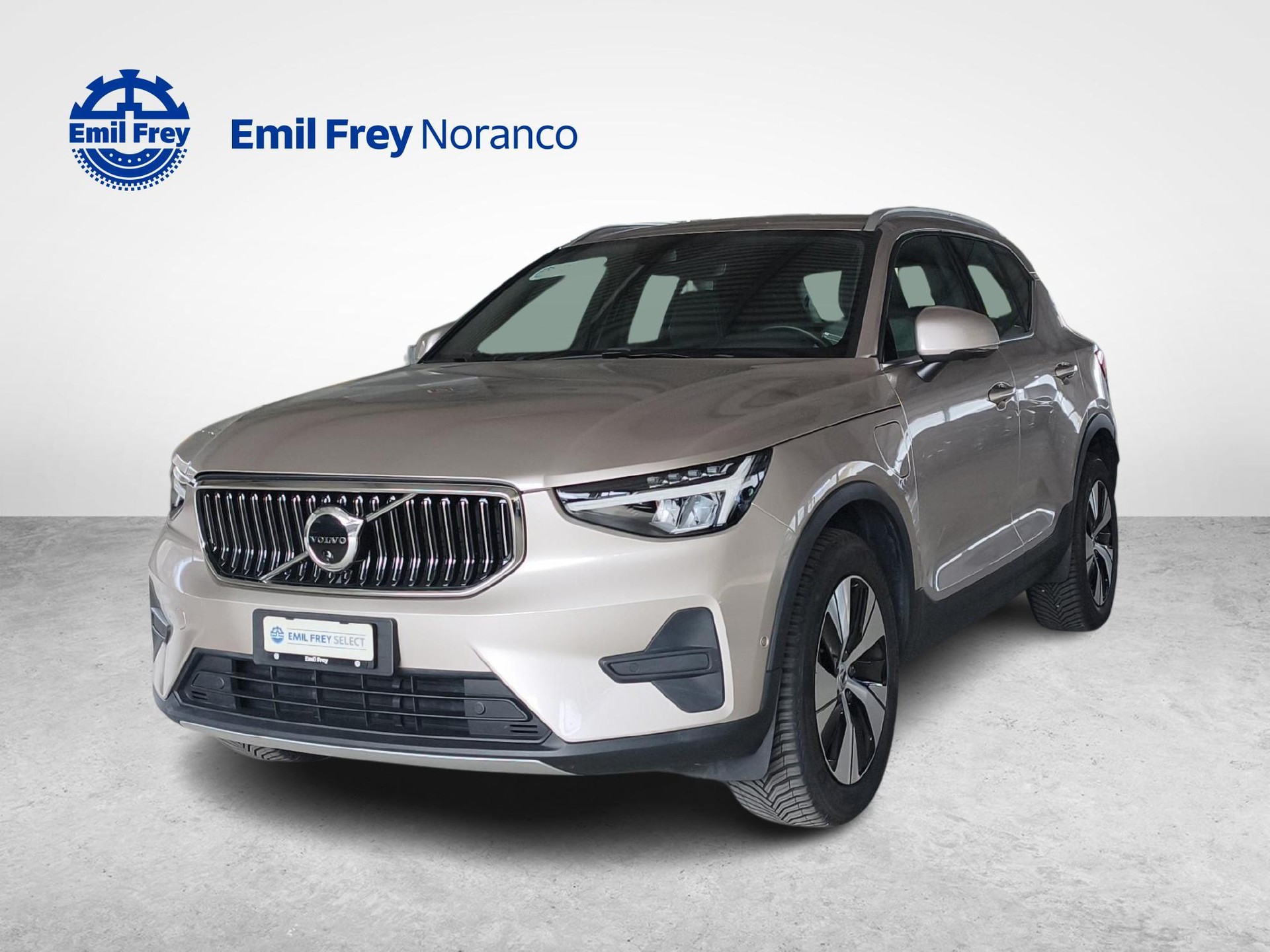 VOLVO XC40 1.5 T5 PiH Plus Bright-image-0
