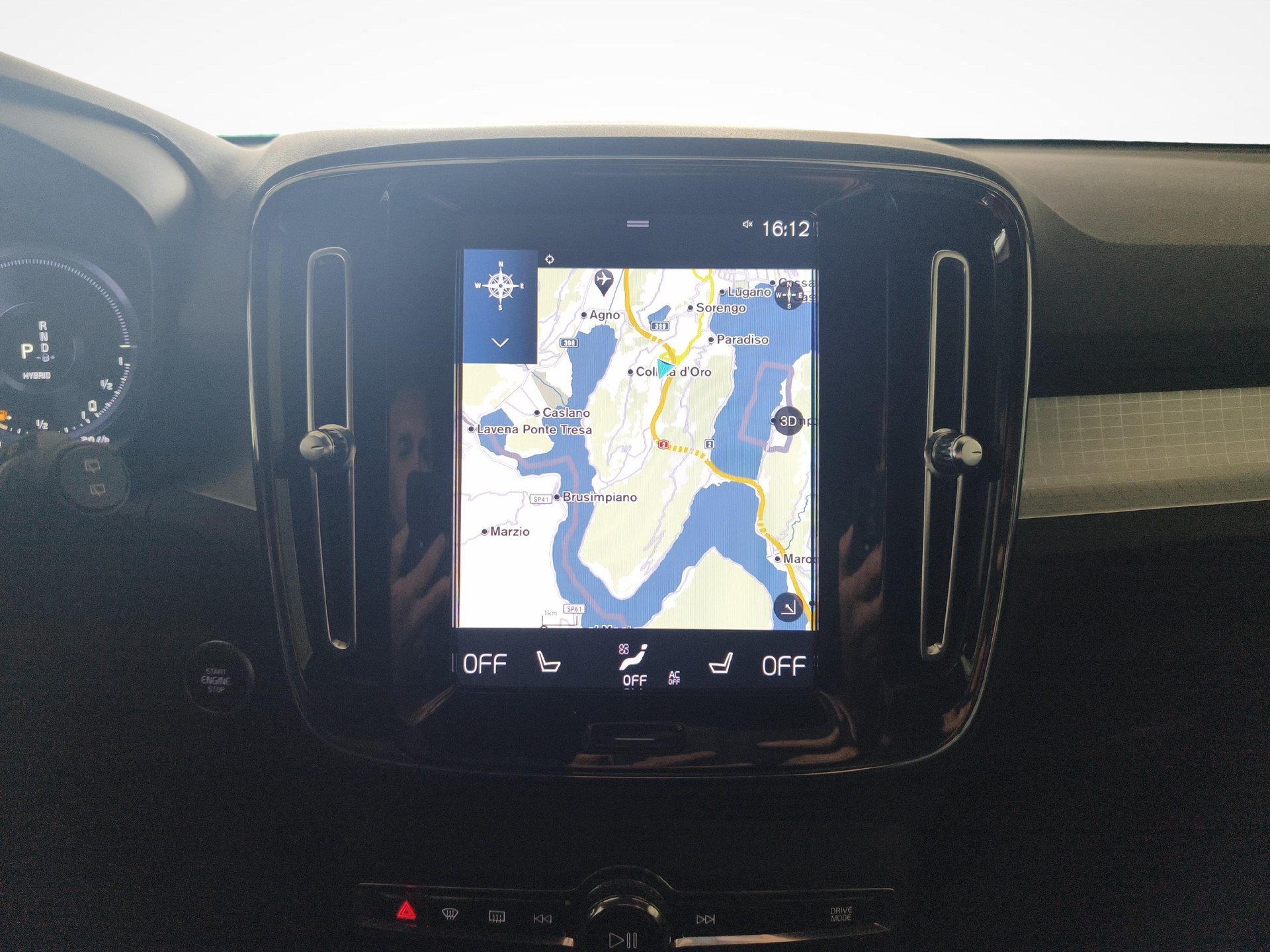 VOLVO XC40 1.5 T5 PiH Plus Bright-image-14
