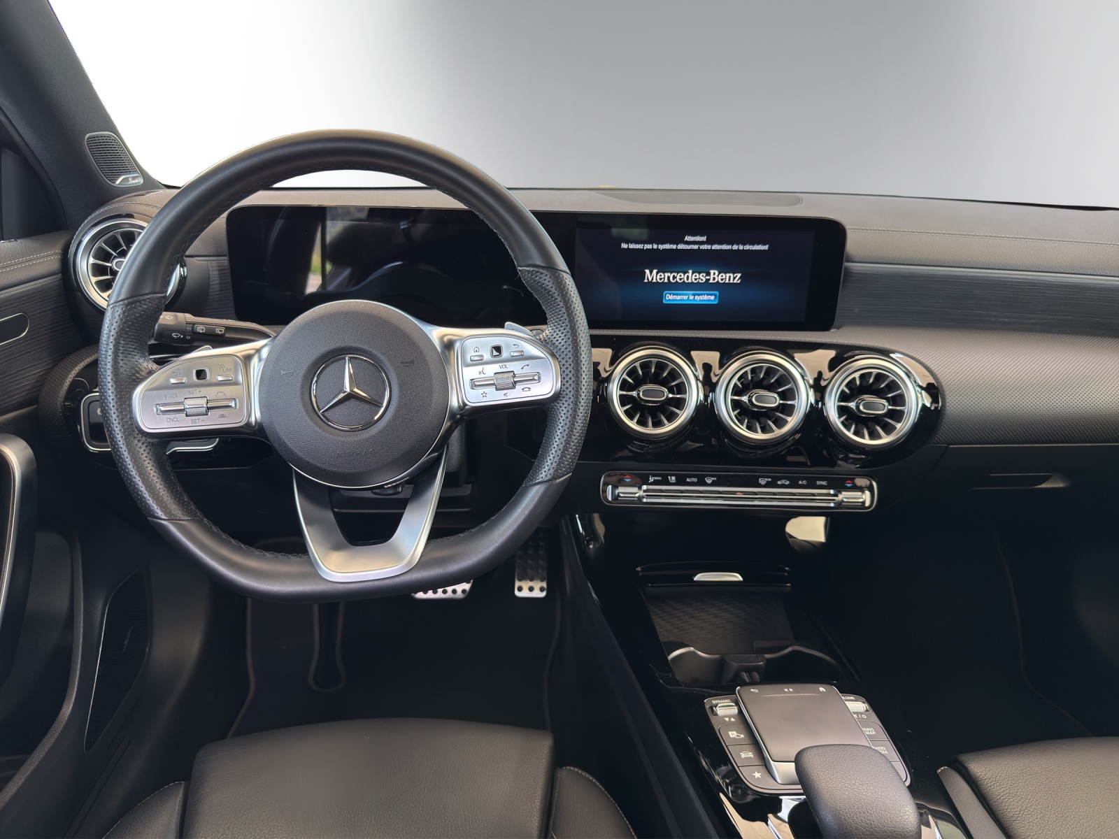 Image MERCEDES-BENZ A-250 A 250 AMG Line 4Matic