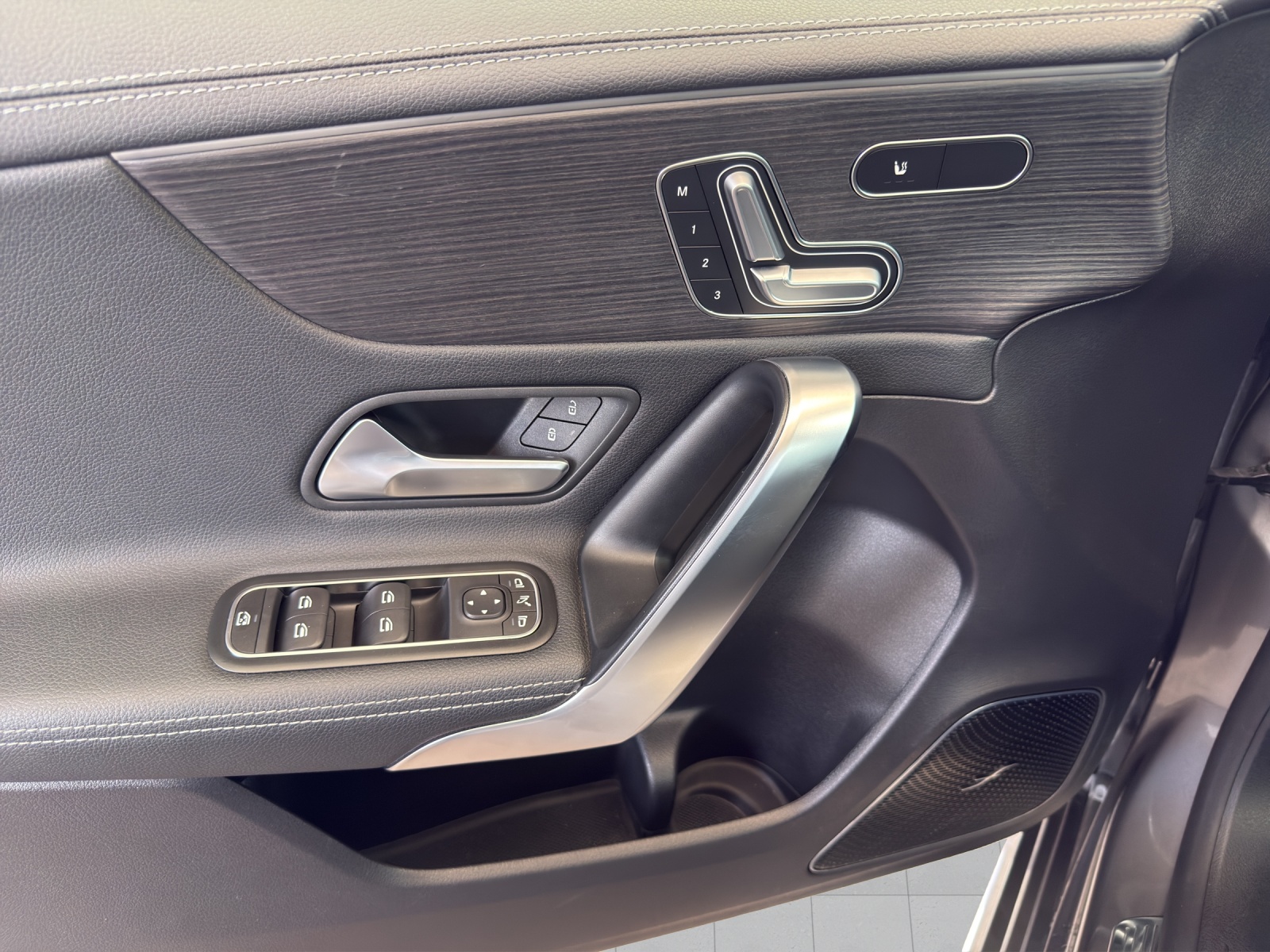 Image MERCEDES-BENZ A-250 A 250 AMG Line 4Matic