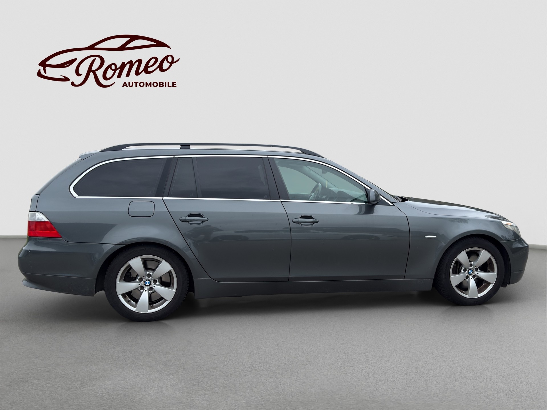 BMW 535d Touring ** Frisch ab Service **-image-4
