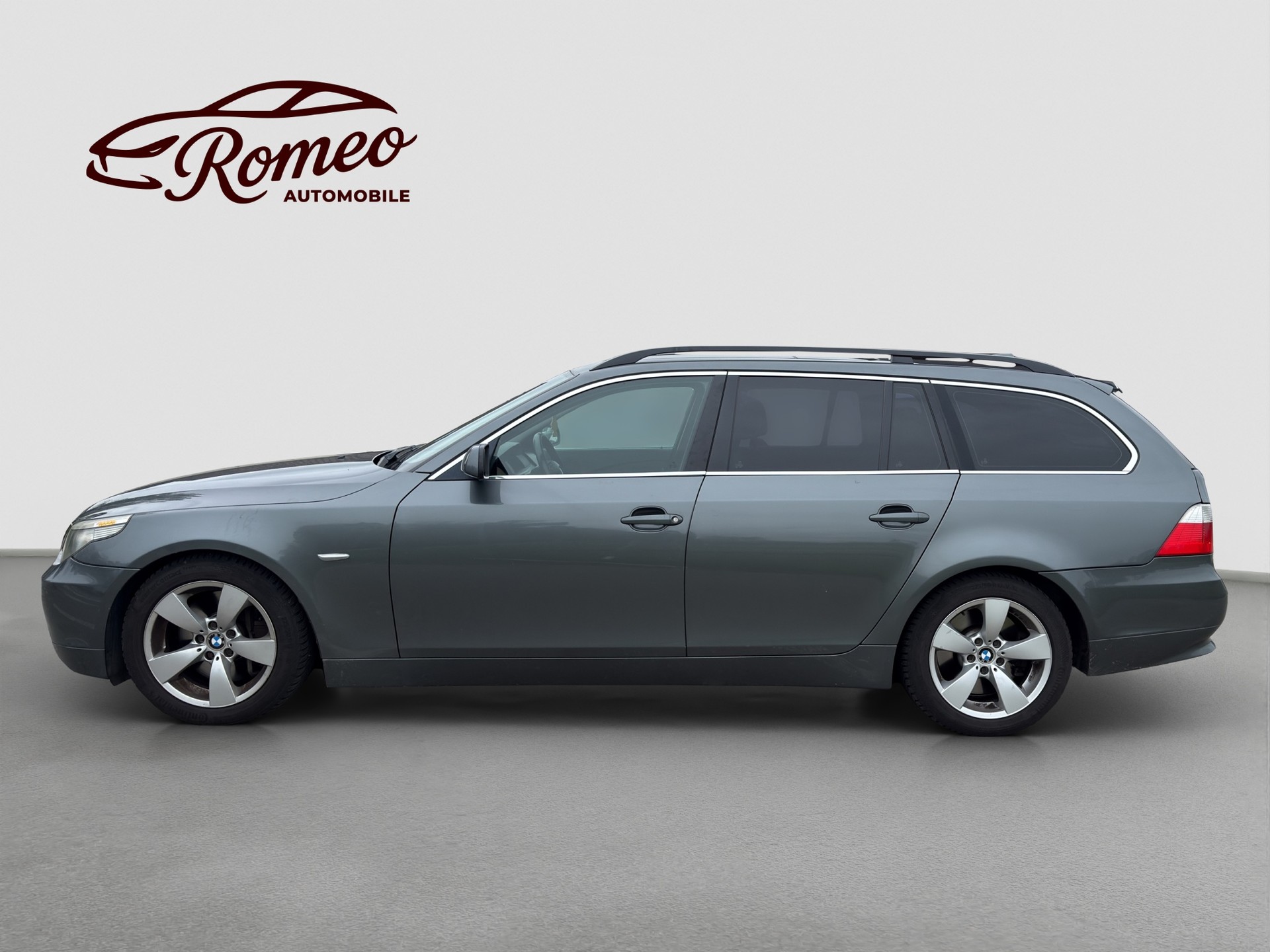BMW 535d Touring ** Frisch ab Service **-image-5