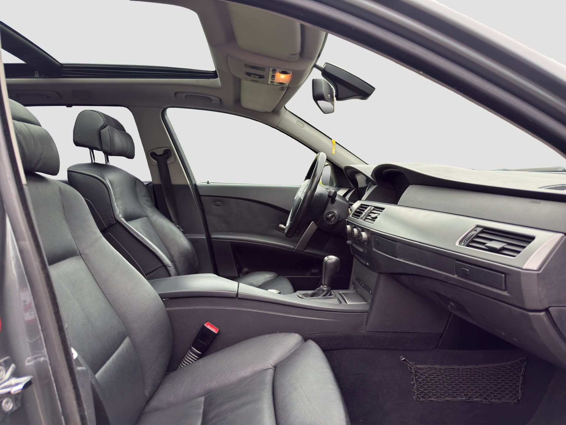 BMW 535d Touring ** Frisch ab Service **-image-9