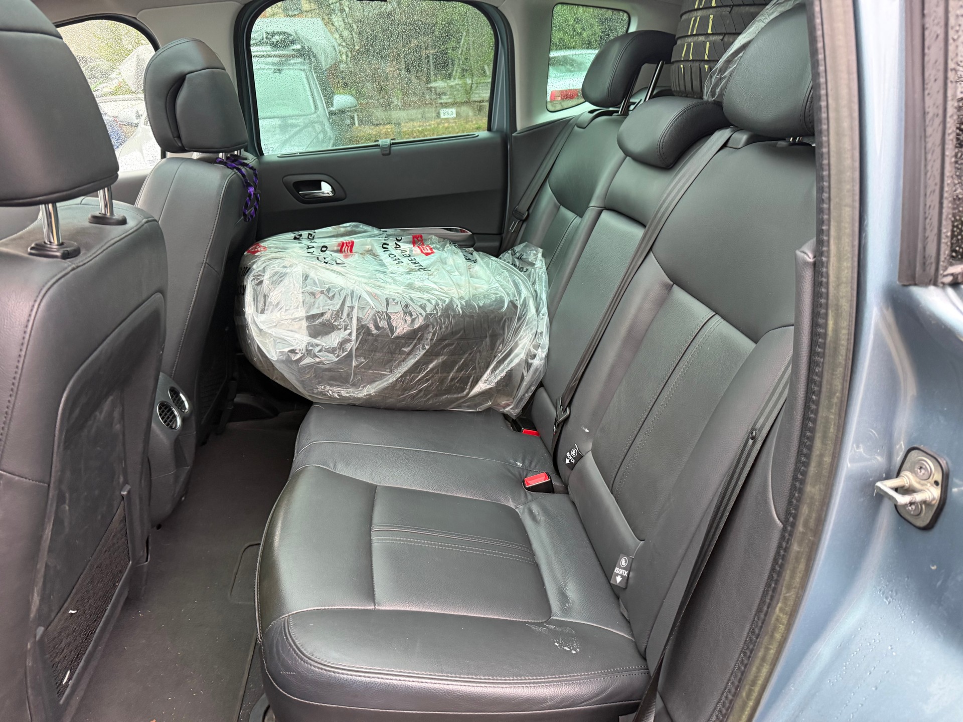 PEUGEOT 3008 HYbrid4 2.0 HDI EGS6-image-10