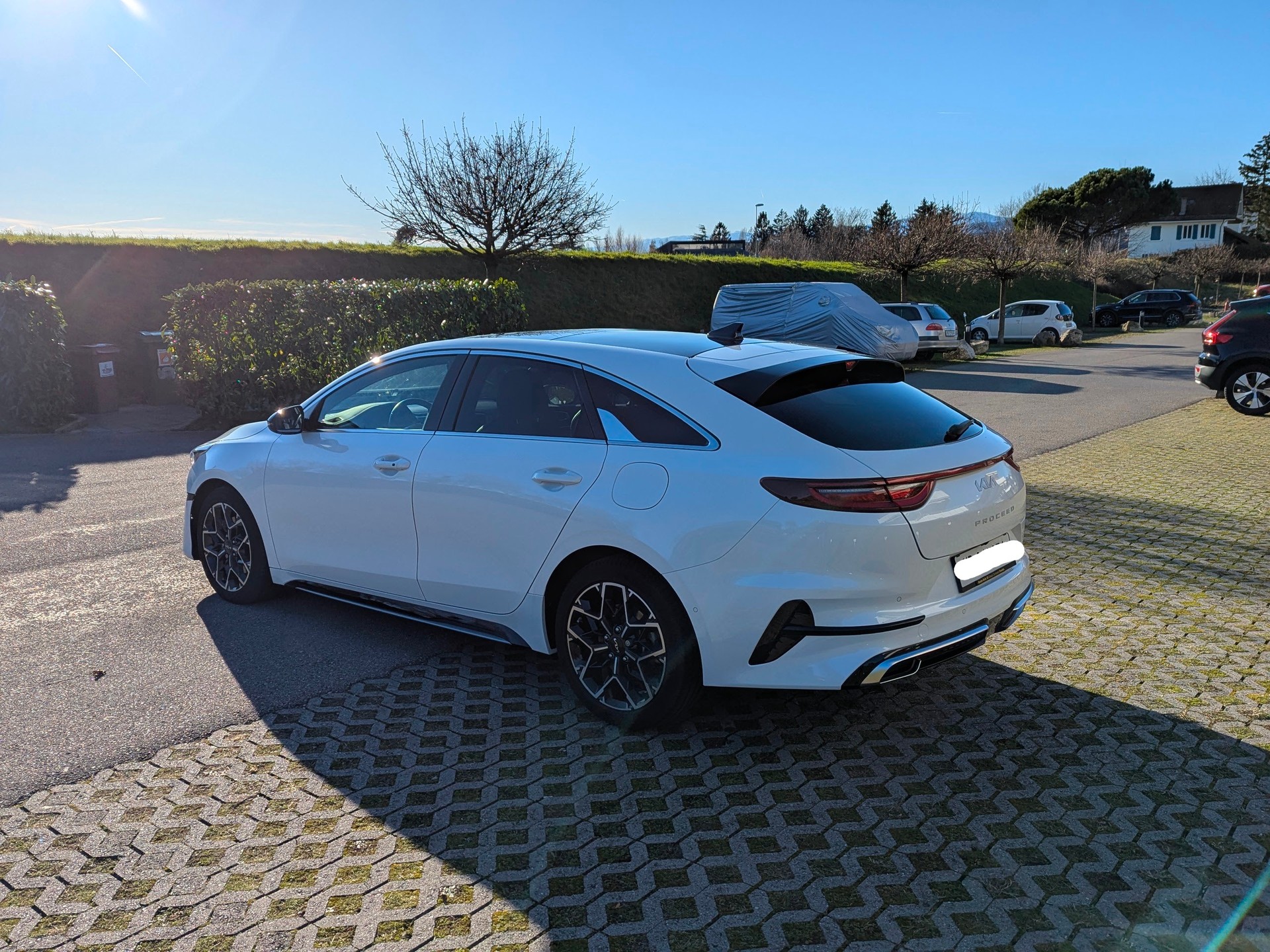 KIA PROCEED 1.5 T-GDi DCT7 GT-Line Premium-image-2