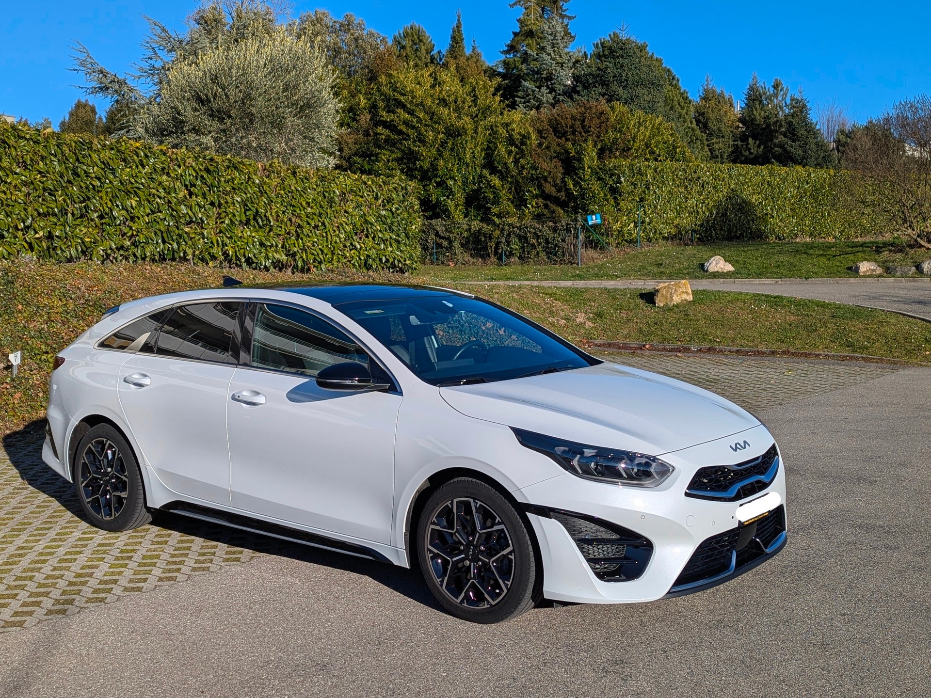 KIA PROCEED 1.5 T-GDi DCT7 GT-Line Premium-image-0