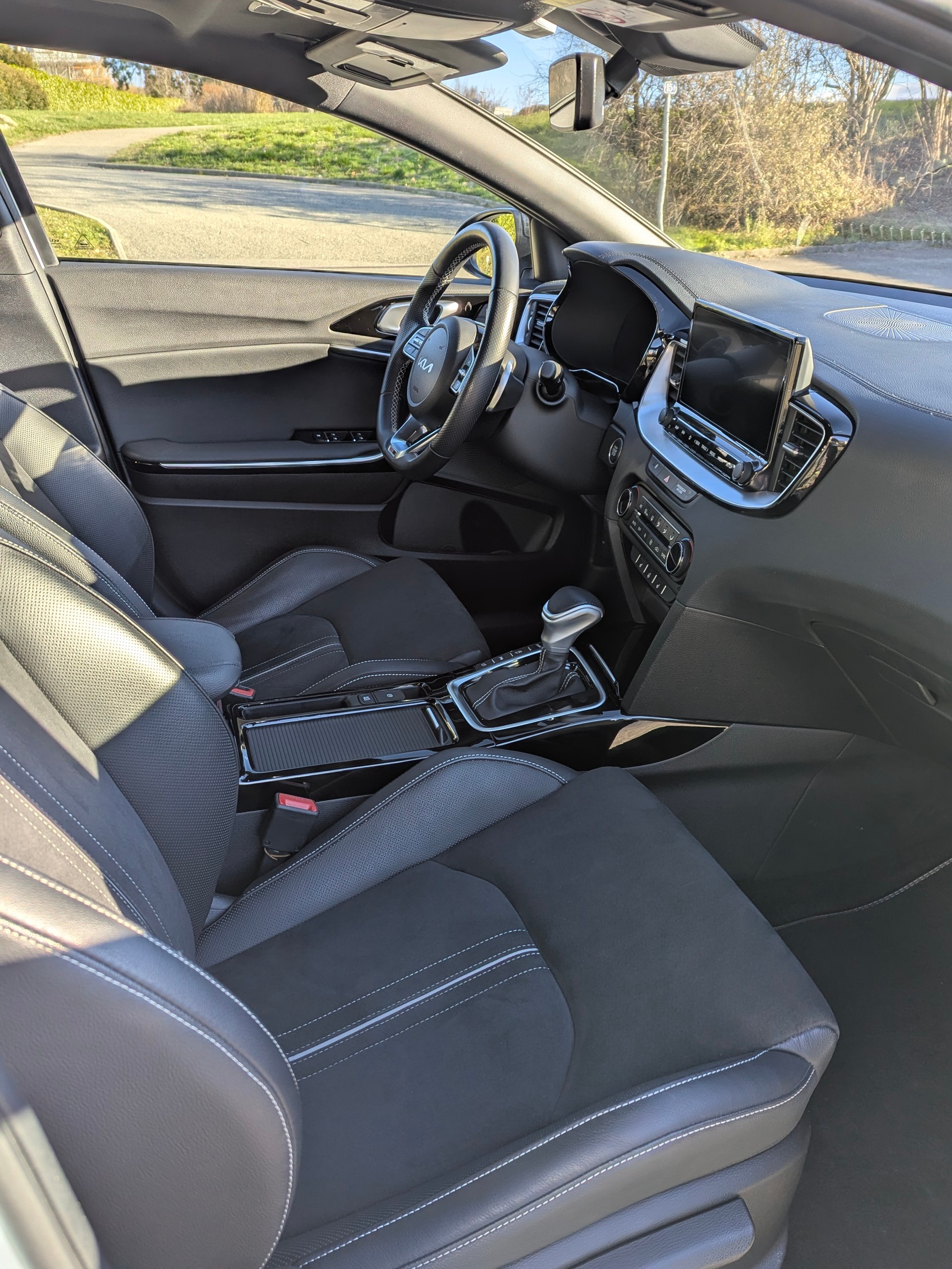 KIA PROCEED 1.5 T-GDi DCT7 GT-Line Premium-image-3