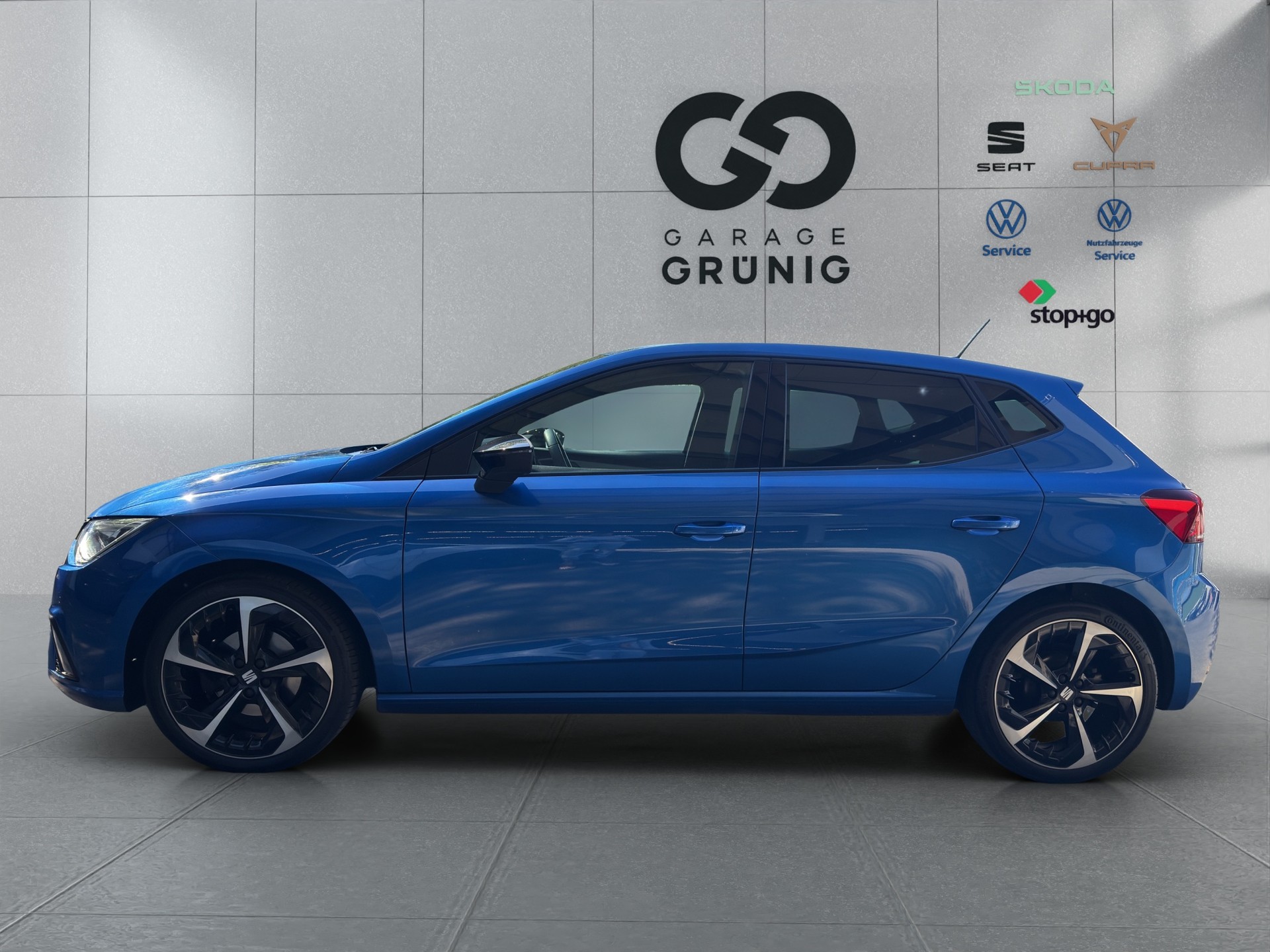 SEAT Ibiza 1.0 EcoTSI Hola FR DSG-showroom-element-2