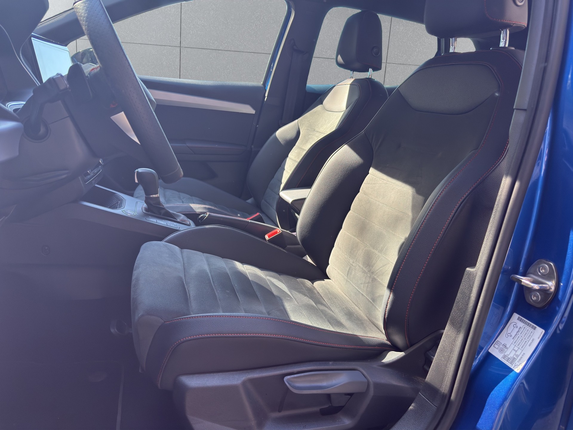 SEAT Ibiza 1.0 EcoTSI Hola FR-image-10