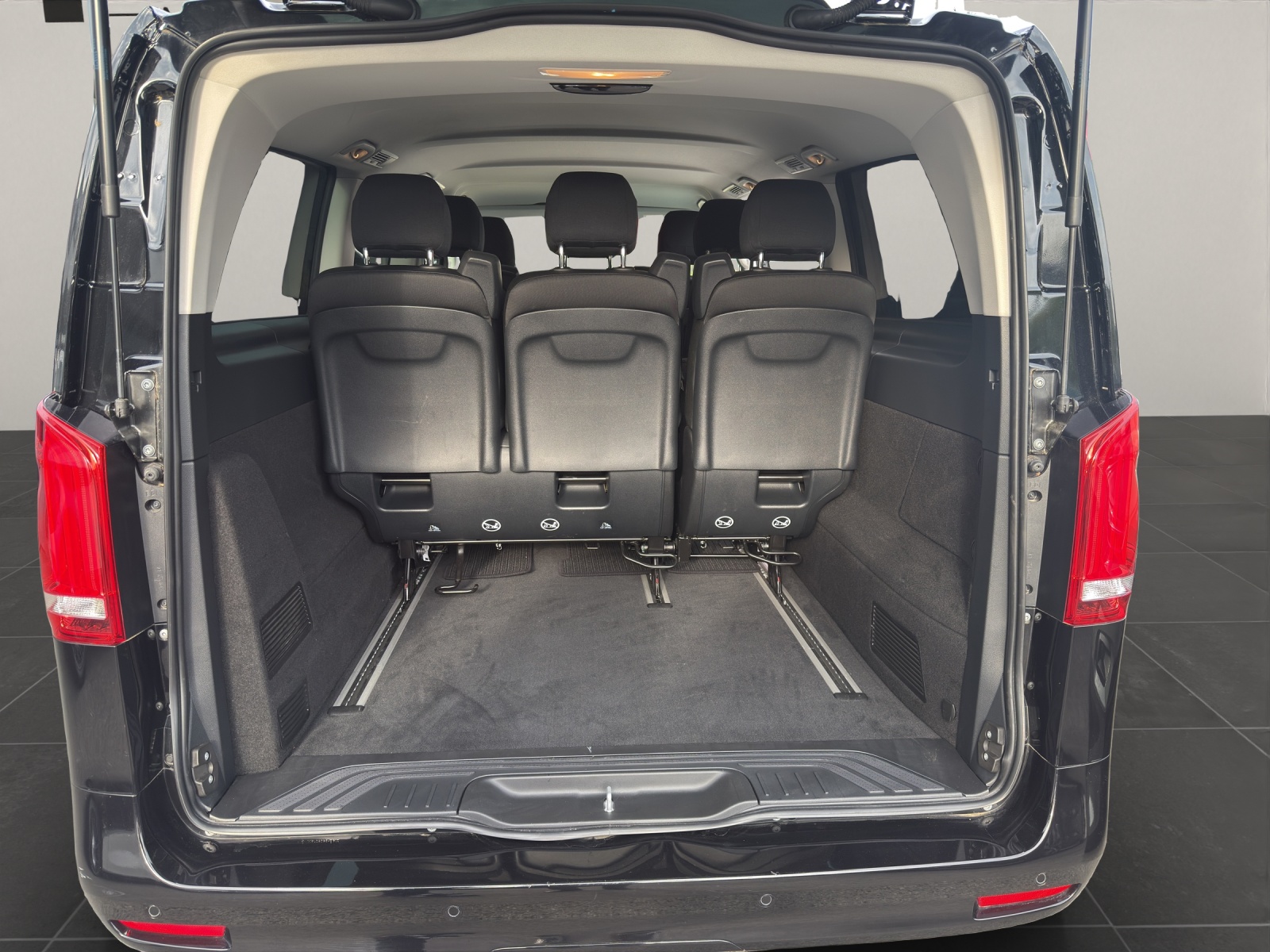 MERCEDES-BENZ Vito 119 Kombi E 2.0 CDI Select-image-14