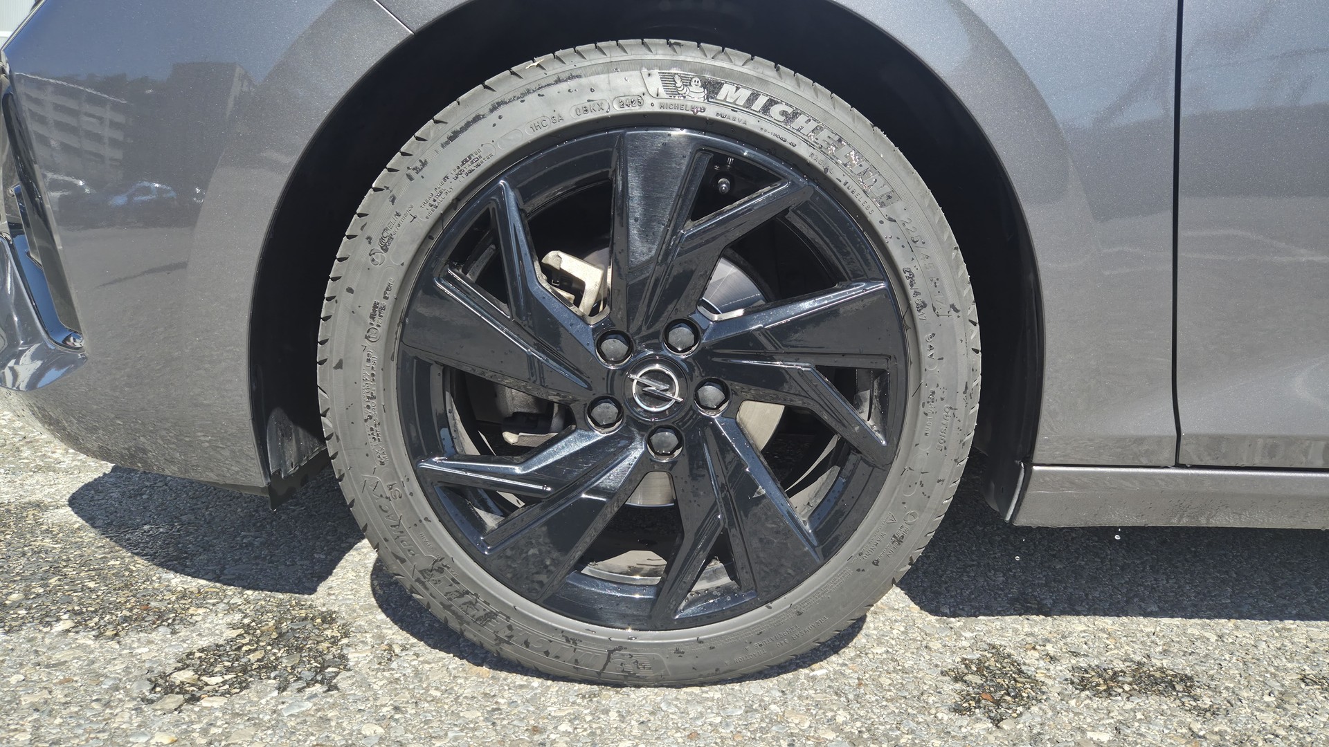 OPEL Astra 1.2i Turbo Swiss Plus A-image-8