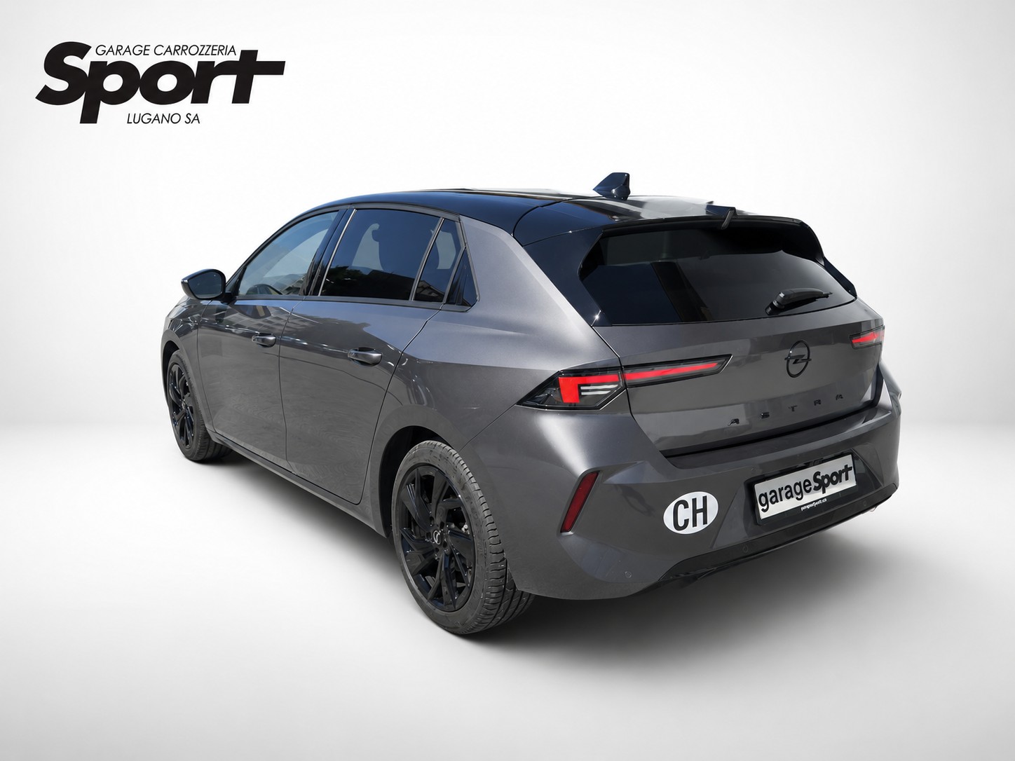 OPEL Astra 1.2i Turbo Swiss Plus A-image-4