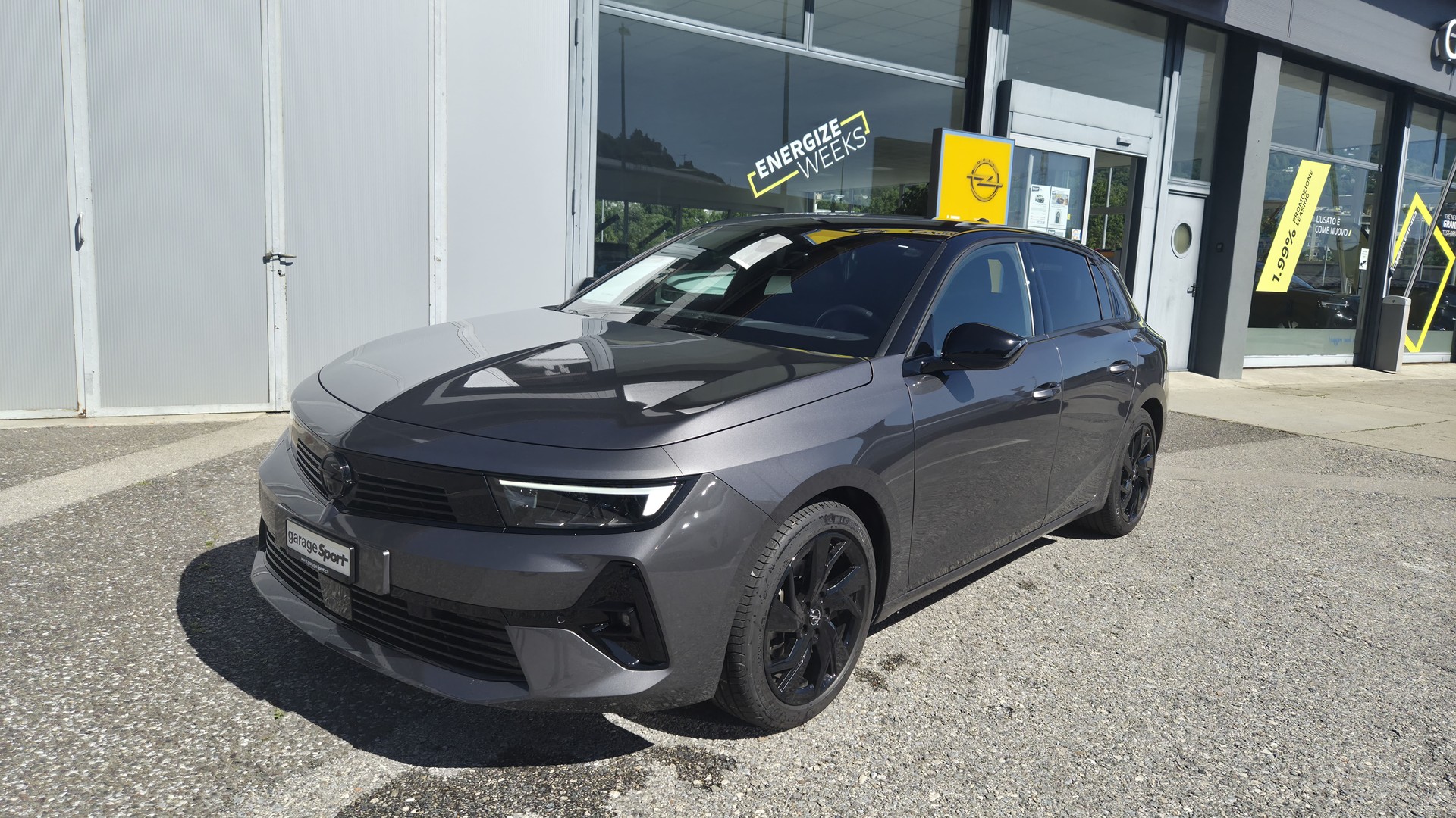 OPEL Astra 1.2i Turbo Swiss Plus A-image-2