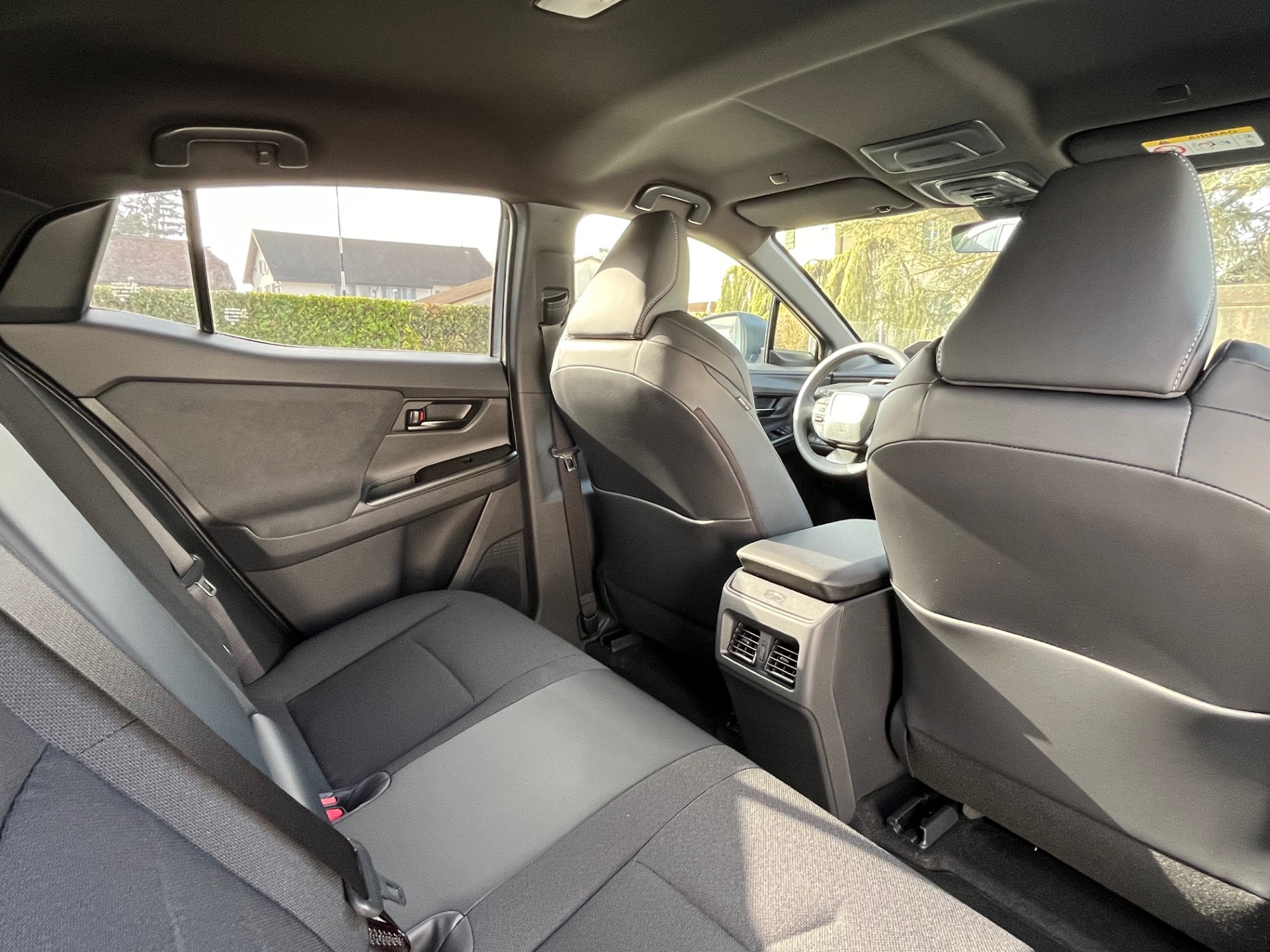 TOYOTA C-HR+ 77 kWh Style AWD-image-11