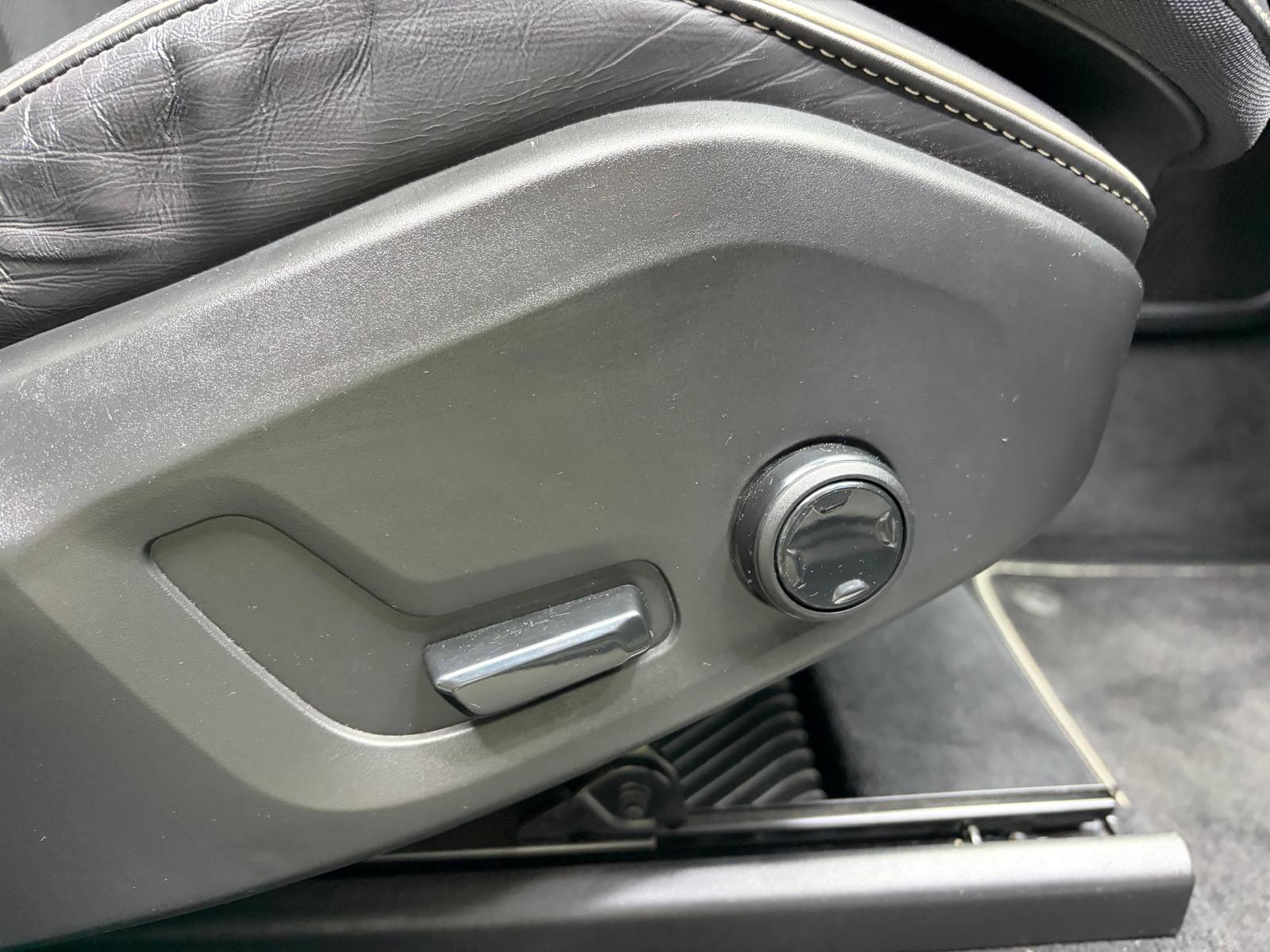 VOLVO XC60 B5 Benzin Mild Hybrid AWD R-Design Geartronic-image-15