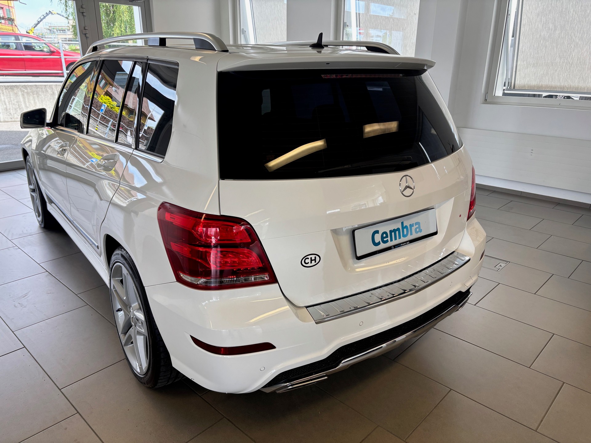 MERCEDES-BENZ GLK 220 AMG Line BlueTEC Swiss Star Ed. 4Matic 7G-Tronic-showroom-element-3