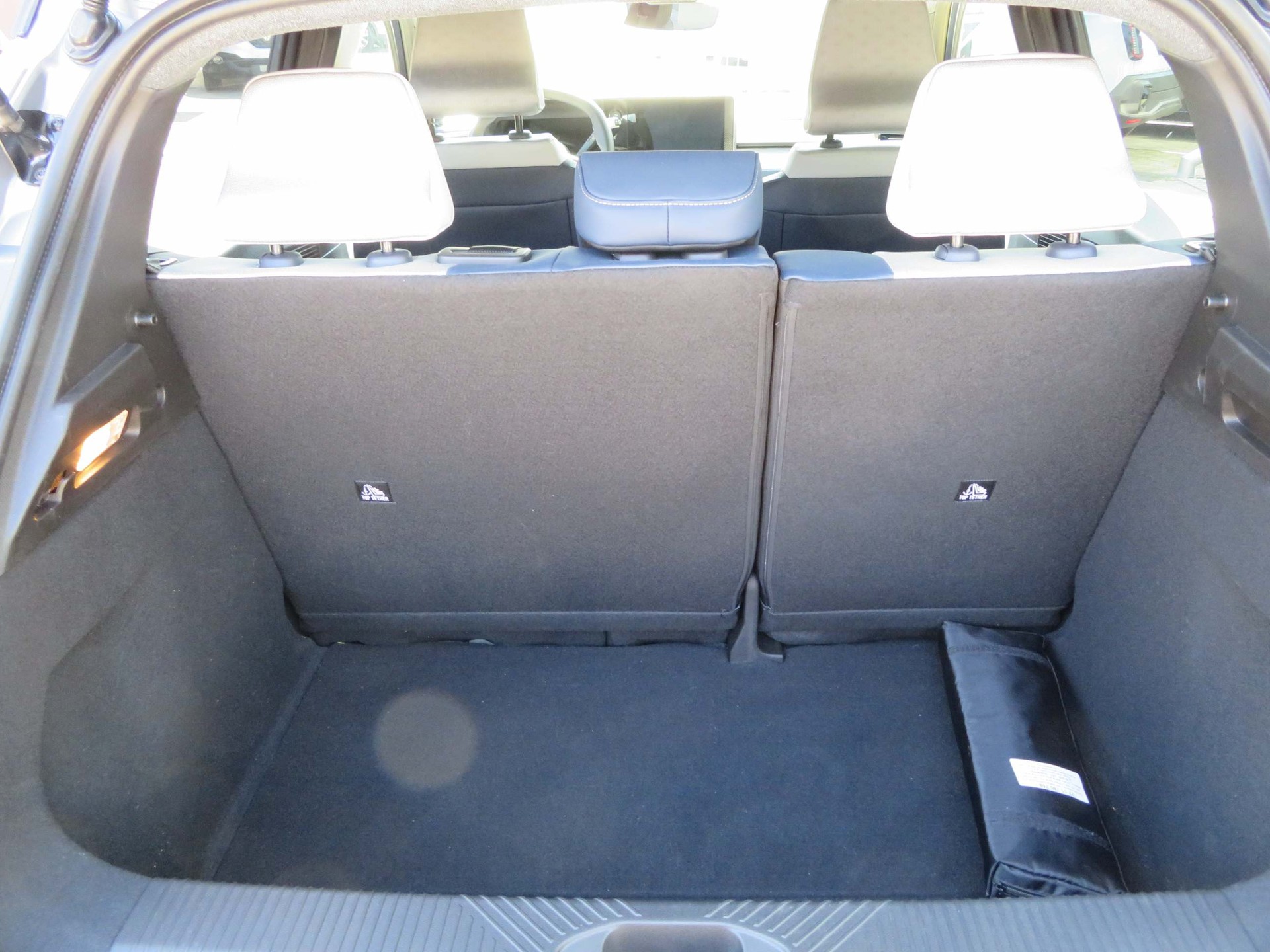 RENAULT R5 E-Tech Comfort Range Roland Garros-image-12