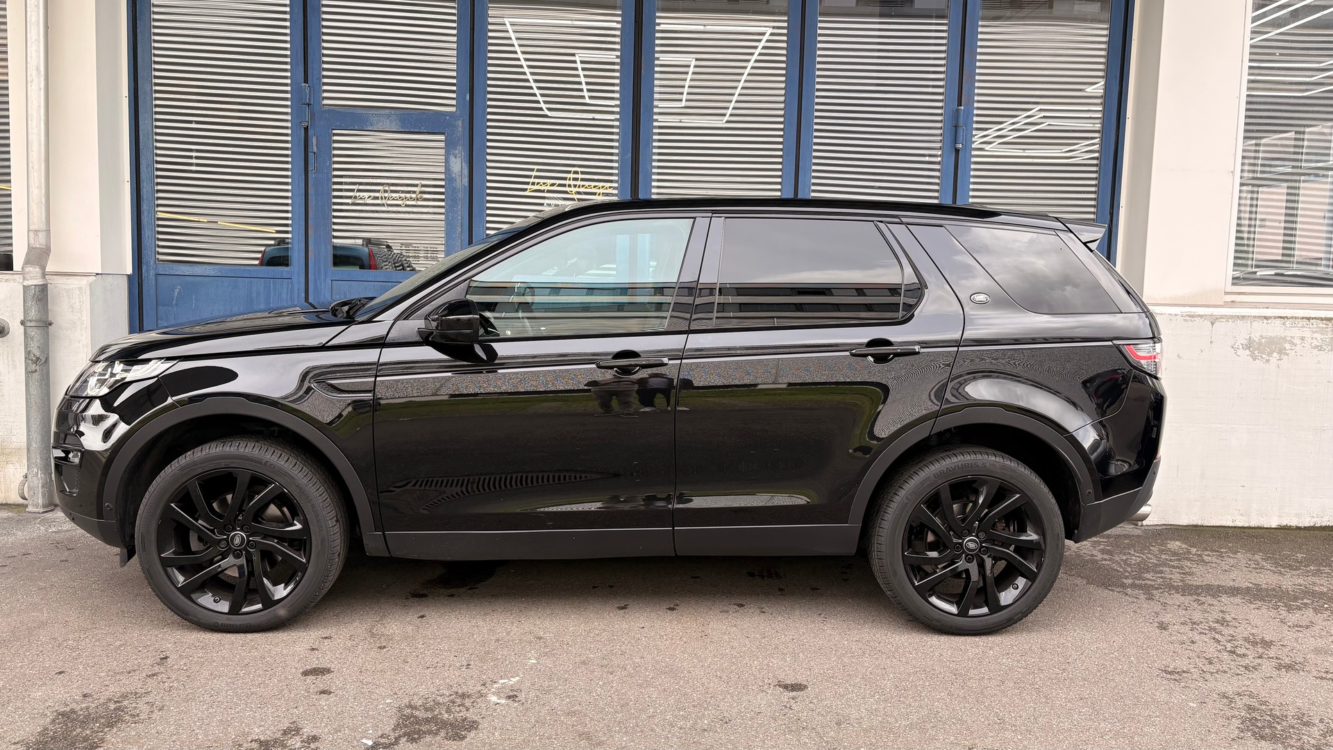 LAND ROVER Discovery Sport 2.0 Si4 HSE Luxury AT9-image-3