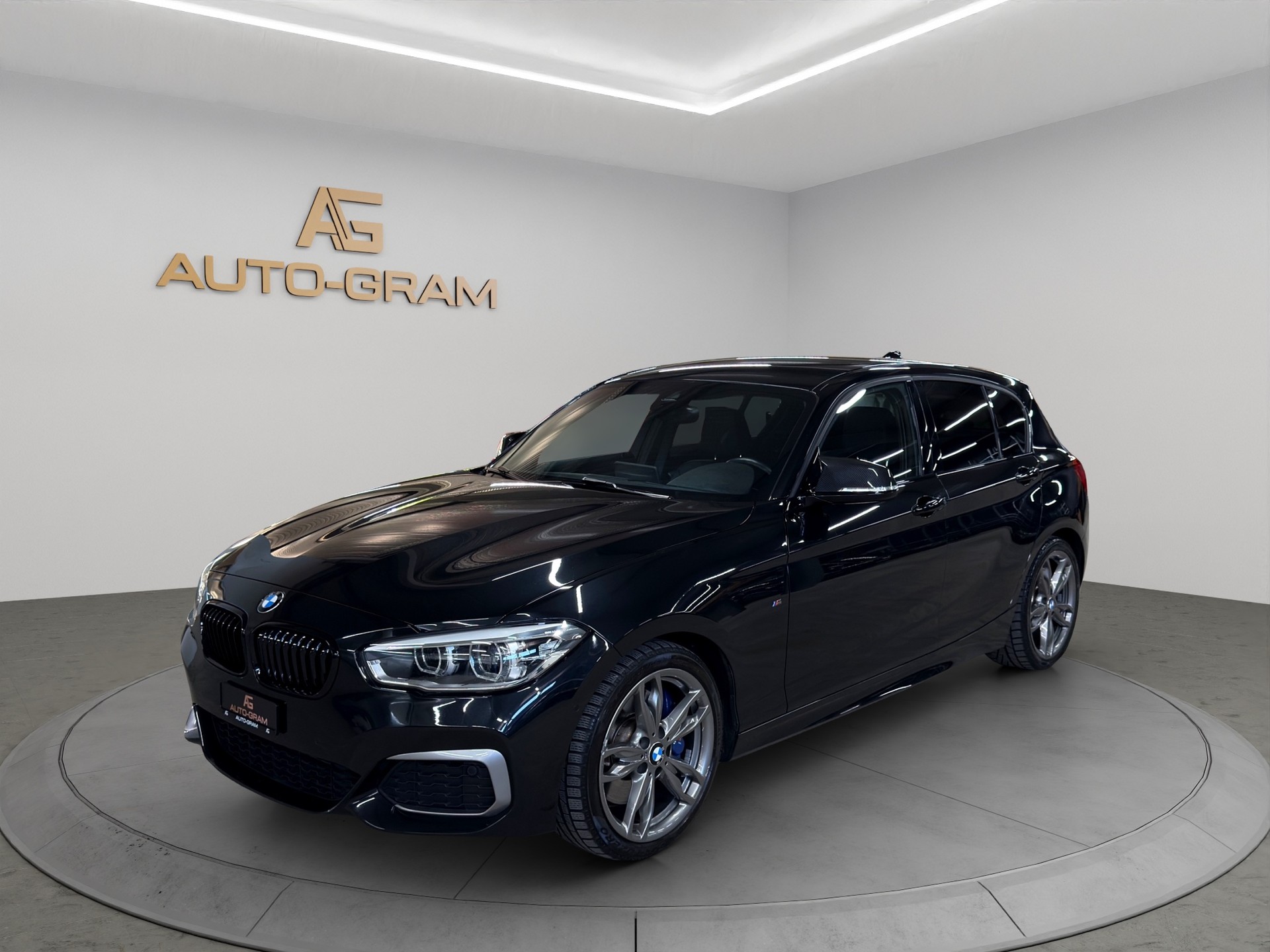 BMW M140i xDrive Steptronic