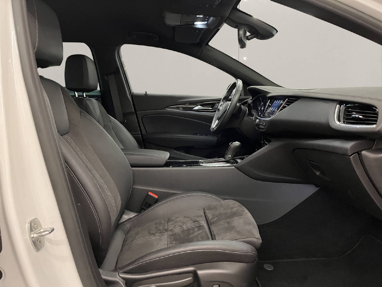 OPEL Insignia Sports Tourer 2.0 D Ultimate-image-13
