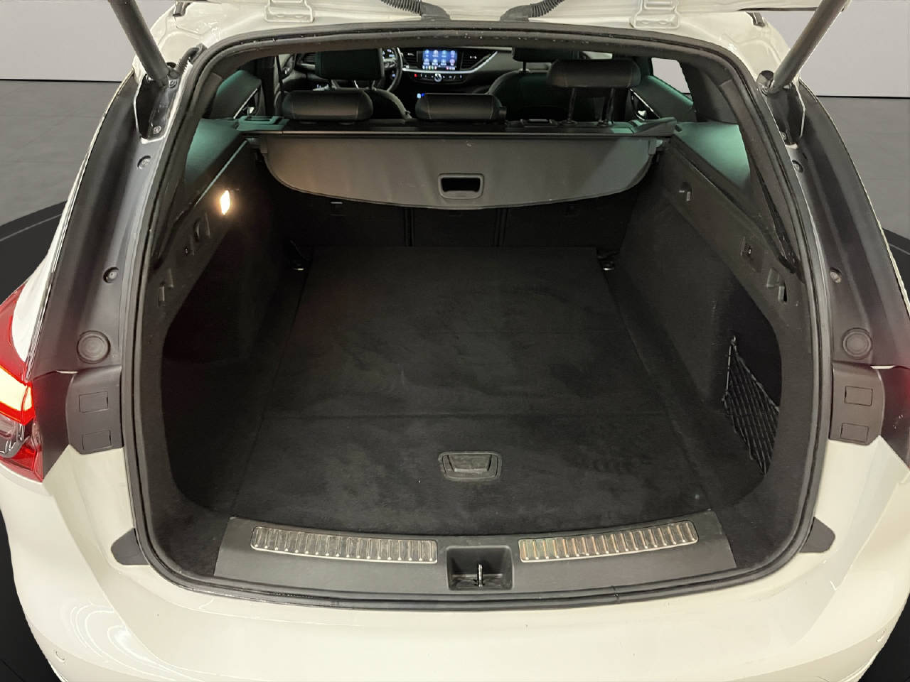 OPEL Insignia Sports Tourer 2.0 D Ultimate-image-14