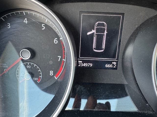 VW Touran 1.4 TSI BlueMotion Technology Comfortline DSG-image-9
