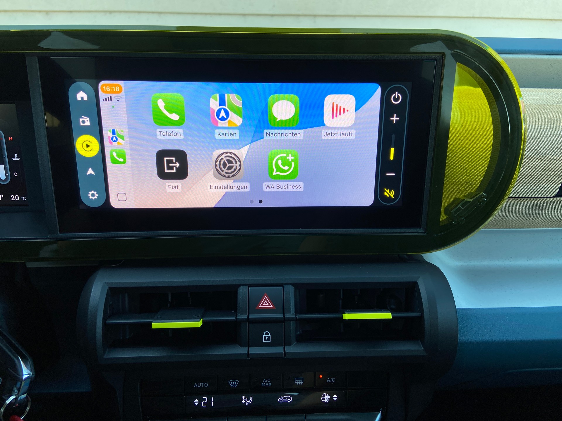 FIAT Grande Panda MHEV La Prima-image-8