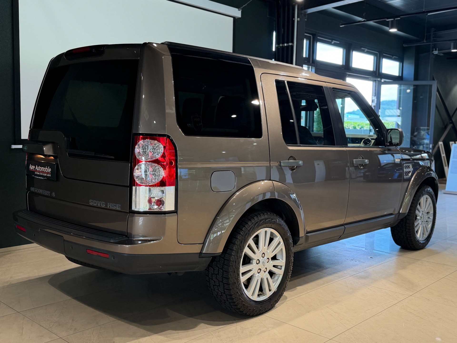 LAND ROVER Discovery 4 3.0 SDV6 HSE Automatic-image-4