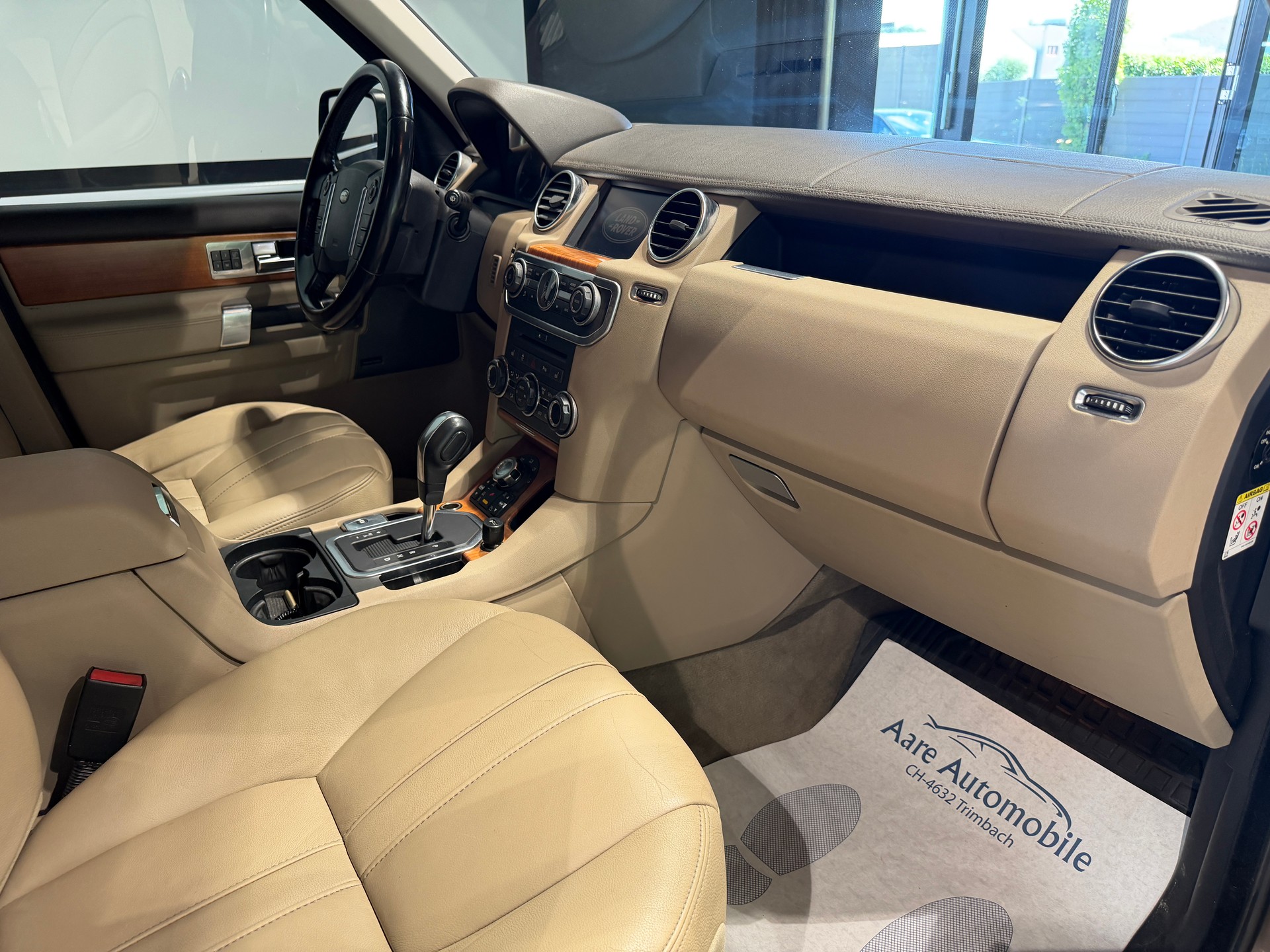 LAND ROVER Discovery 4 3.0 SDV6 HSE Automatic-image-12