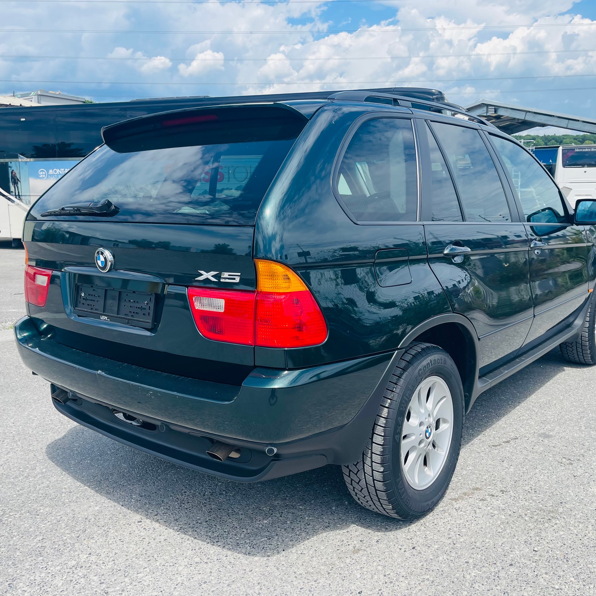 BMW X5 3.0i-image-4