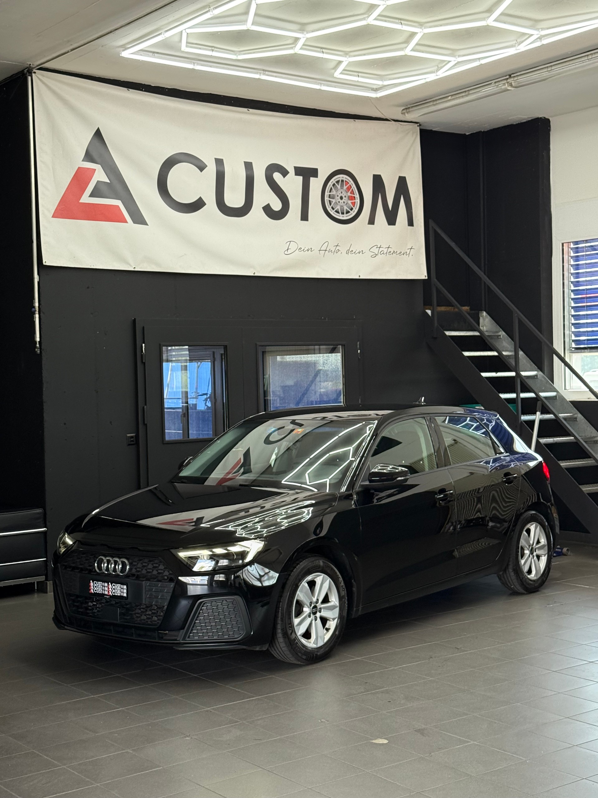 AUDI A1 Sportback 30 TFSI advanced Attraction S-tronic-image-0