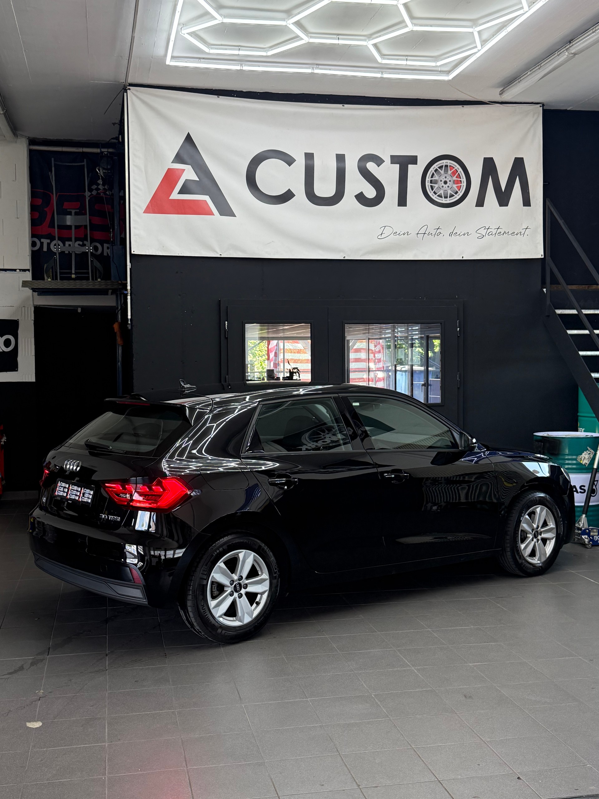 AUDI A1 Sportback 30 TFSI advanced Attraction S-tronic-image-3