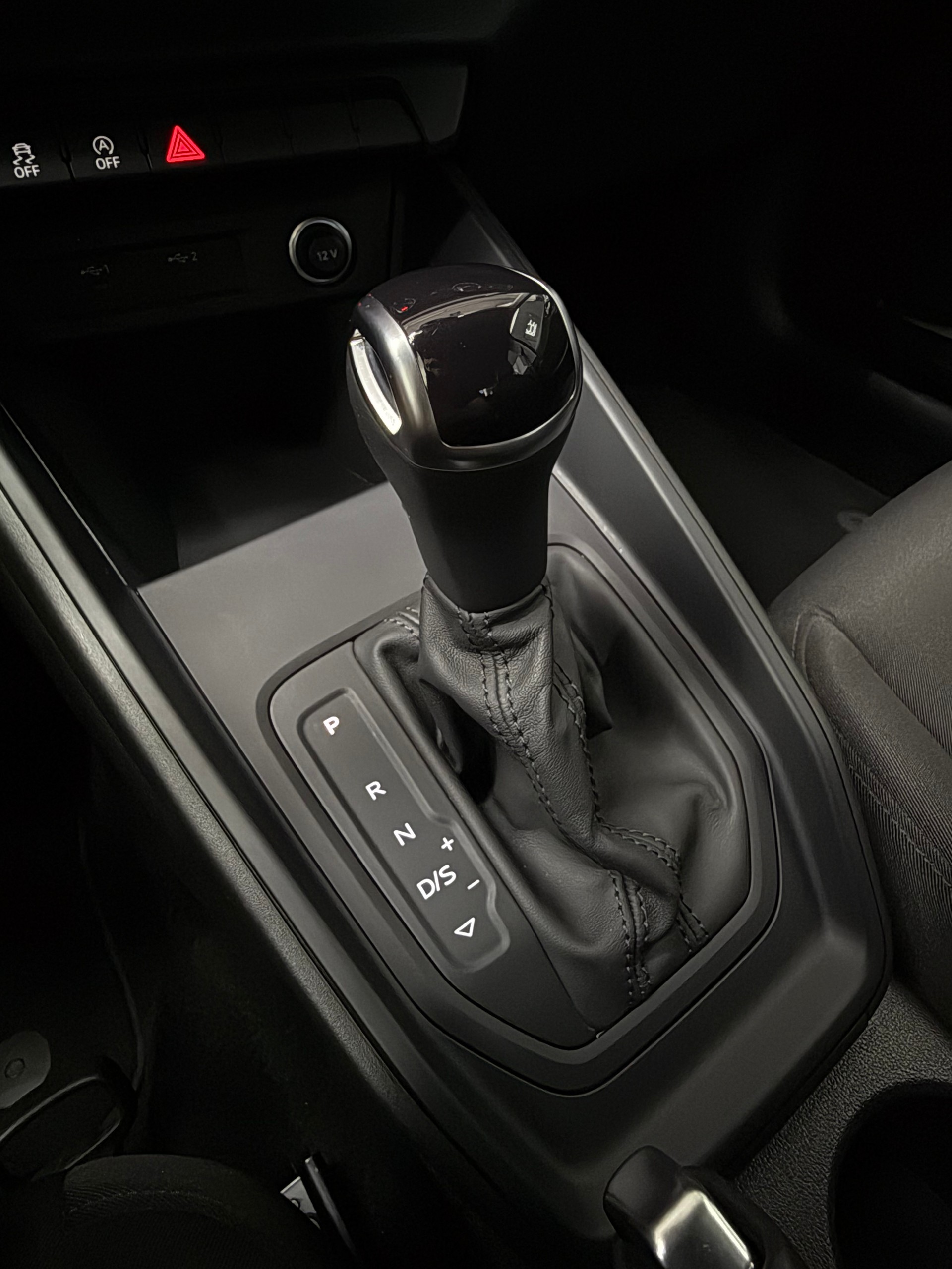AUDI A1 Sportback 30 TFSI advanced Attraction S-tronic-image-9
