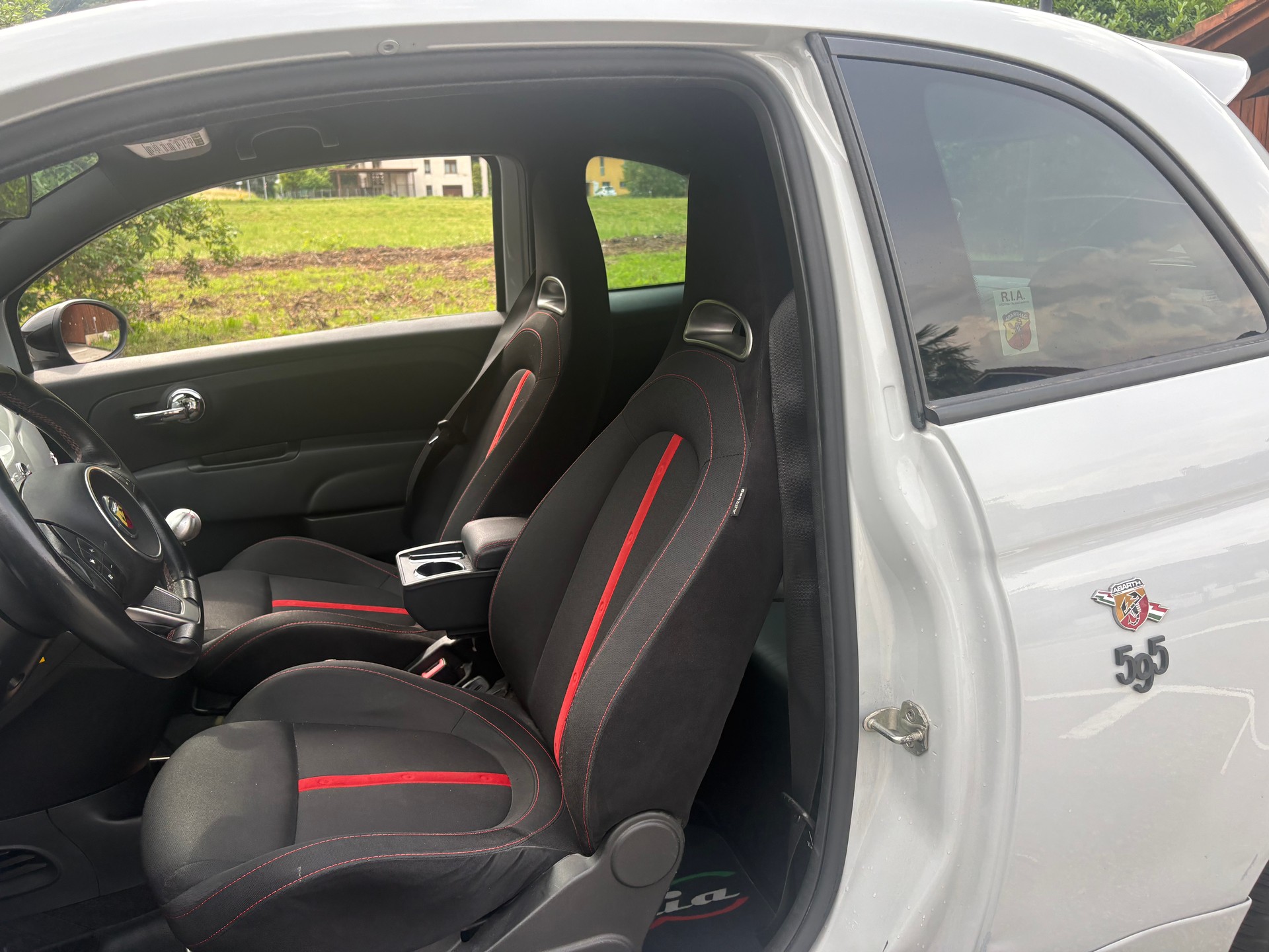 FIAT 500 1.4 16V Turbo Abarth-image-5