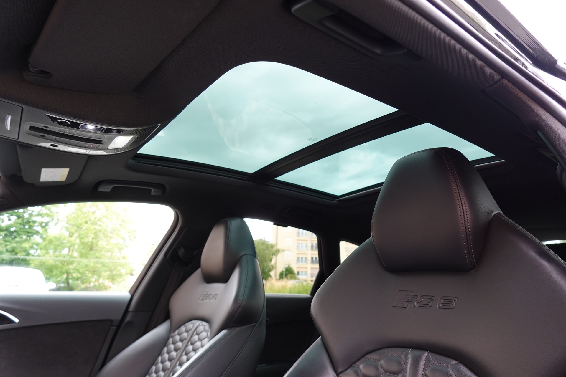 AUDI RS6 Avant 4.0 TFSI V8 performance - "Toit Ouvrant * Sièges électriques * Sièges chauffants avant et arrière * Son BOSE *-image-24