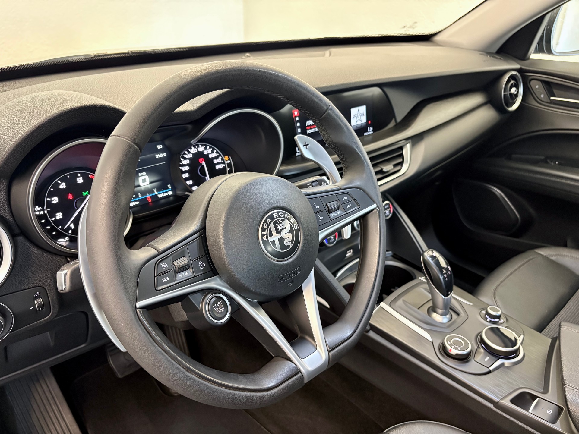 ALFA ROMEO Stelvio 2.0 Super Q4 Automatic-image-16