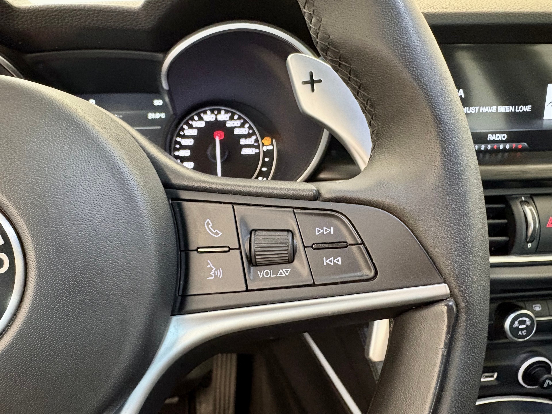 ALFA ROMEO Stelvio 2.0 Super Q4 Automatic-image-23