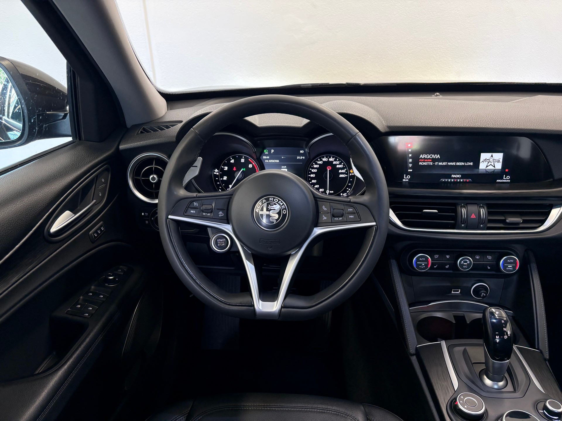 ALFA ROMEO Stelvio 2.0 Super Q4 Automatic-image-14
