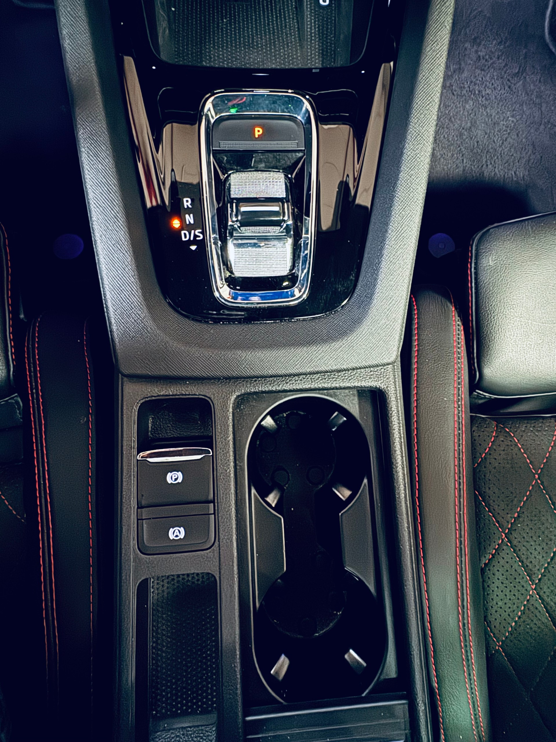 SKODA Octavia Combi 2.0 TSI DSG RS-image-28