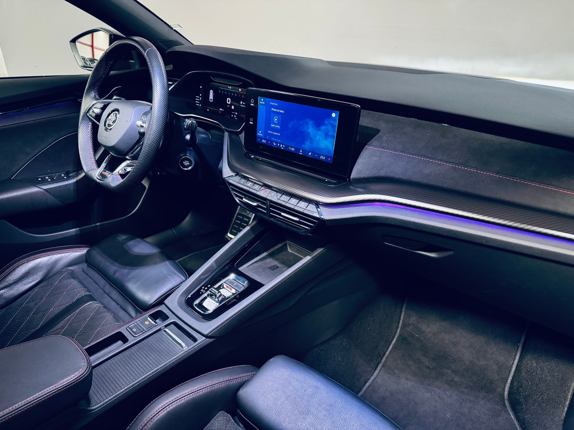 SKODA Octavia Combi 2.0 TSI DSG RS-image-19