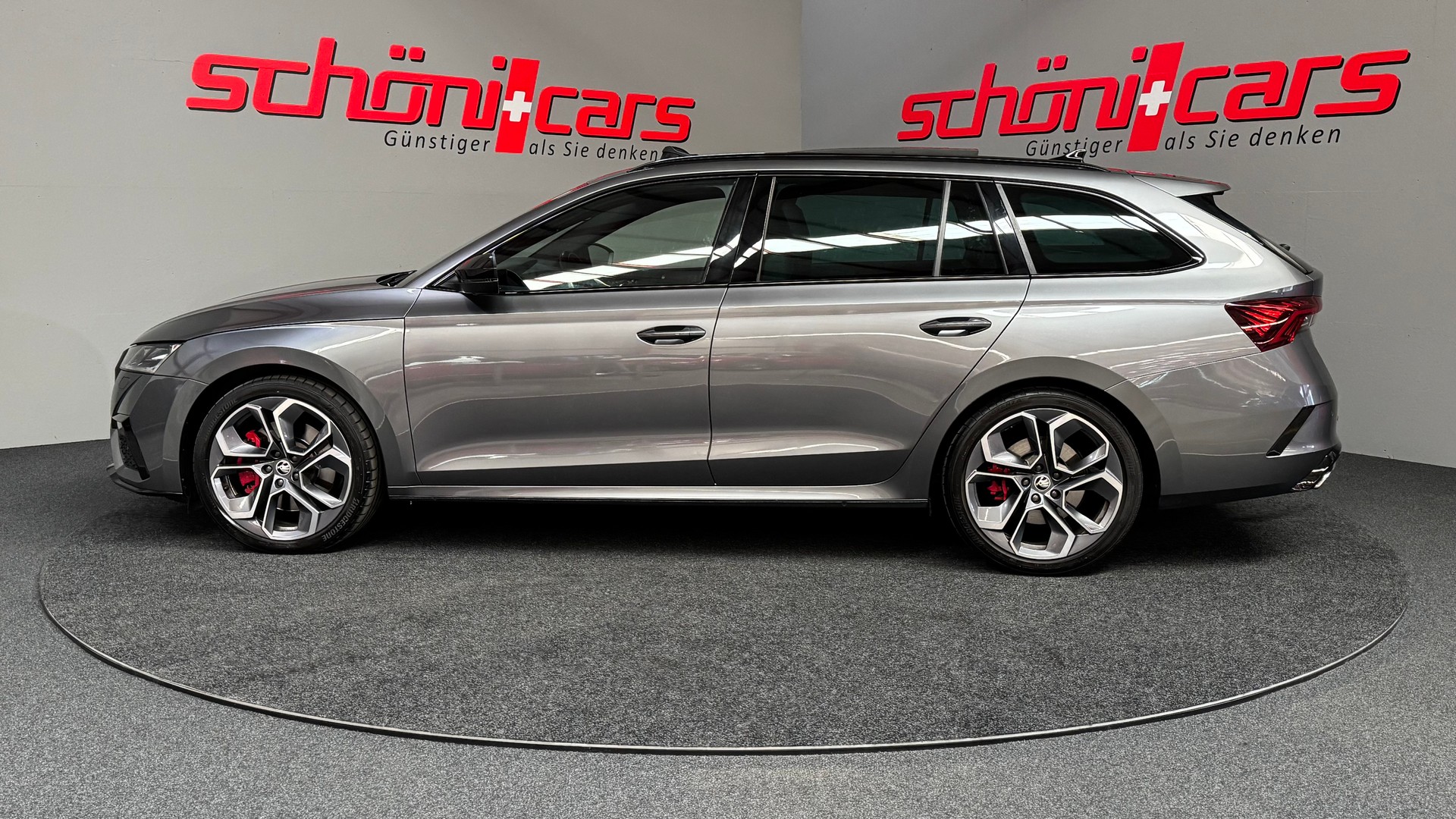 SKODA Octavia Combi 2.0 TSI DSG RS-image-3